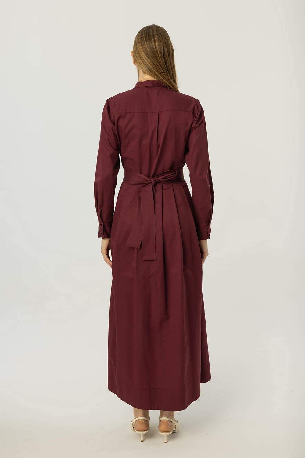 Yakası Bağlamalı Nakışlı Elbise Bordo