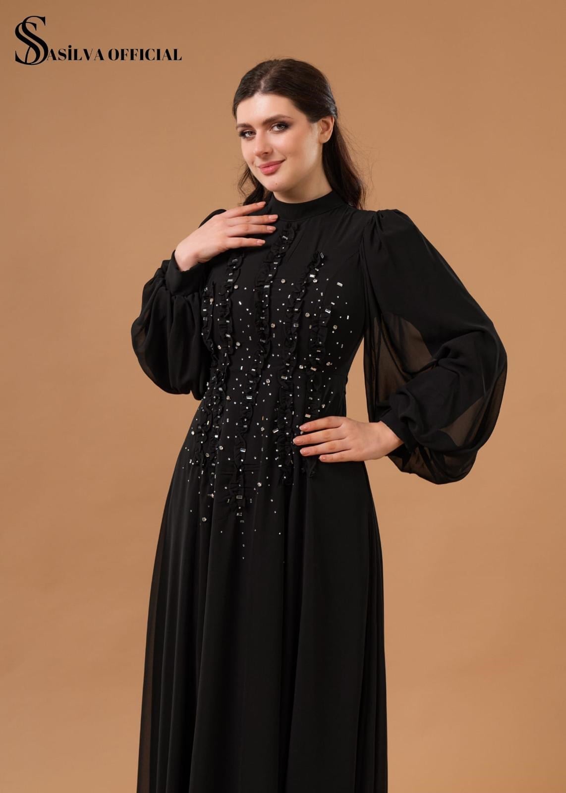Taş İşlemeli Fırfır Detaylı Uzun Kadın Elbise  9008