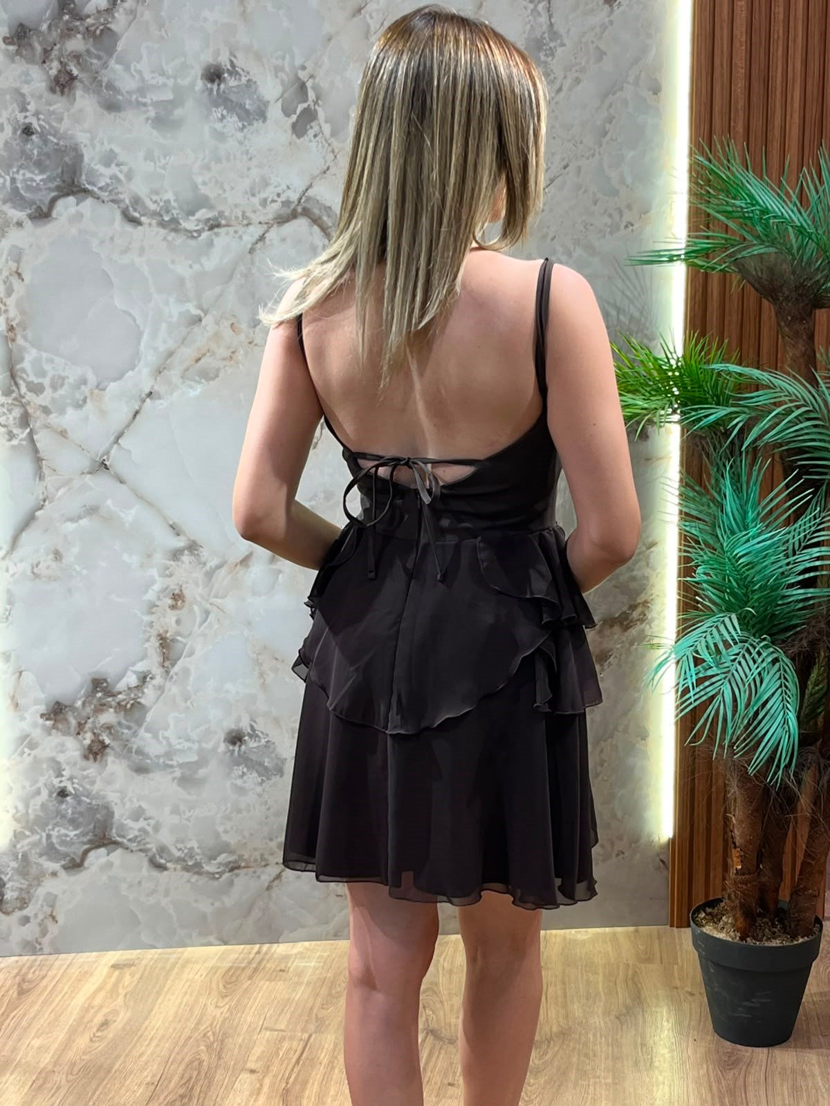 ASKILI TÜL DETAYLI MİNİ ELBİSE