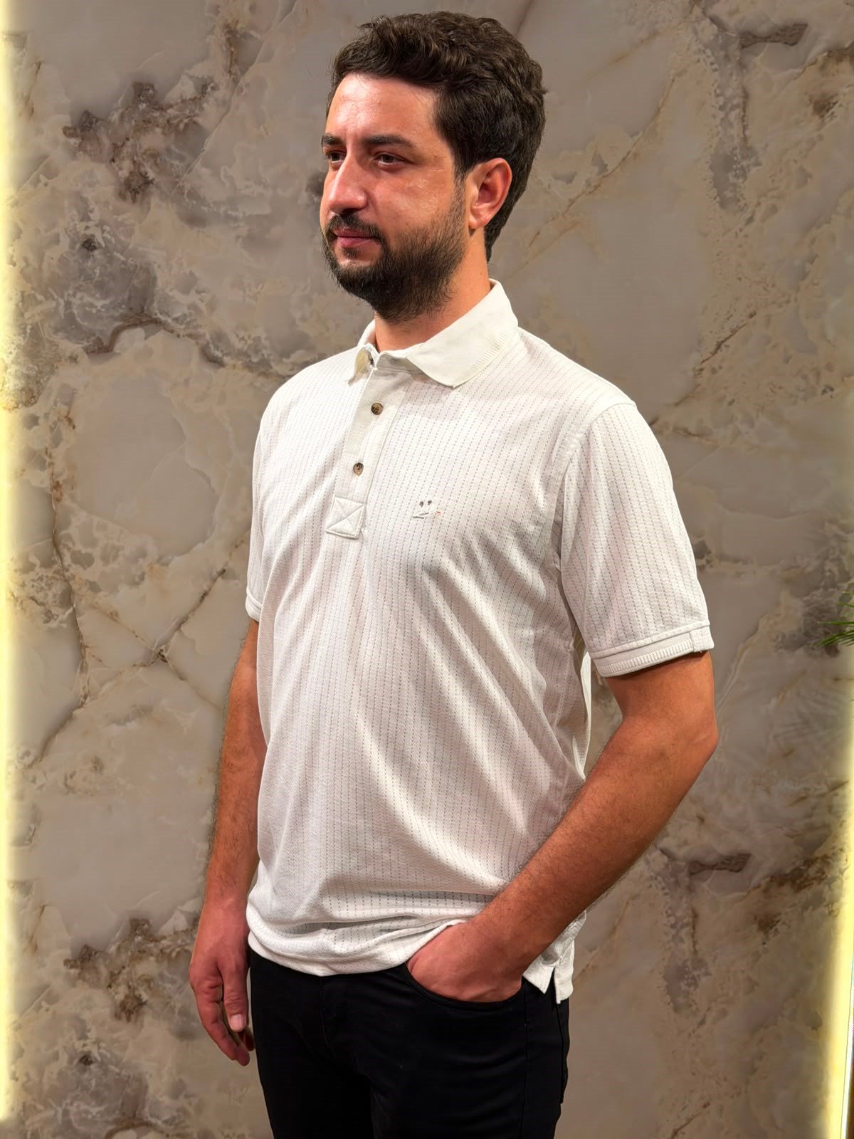 ERKEK BEYAZ DOKULU POLO YAKA TİŞÖRT 