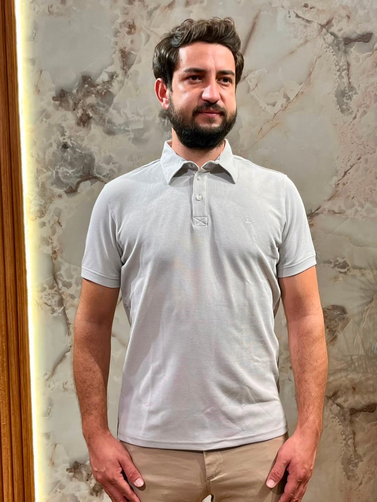ERKEK GRİ POLO YAKA DOKULU TİŞÖRT 
