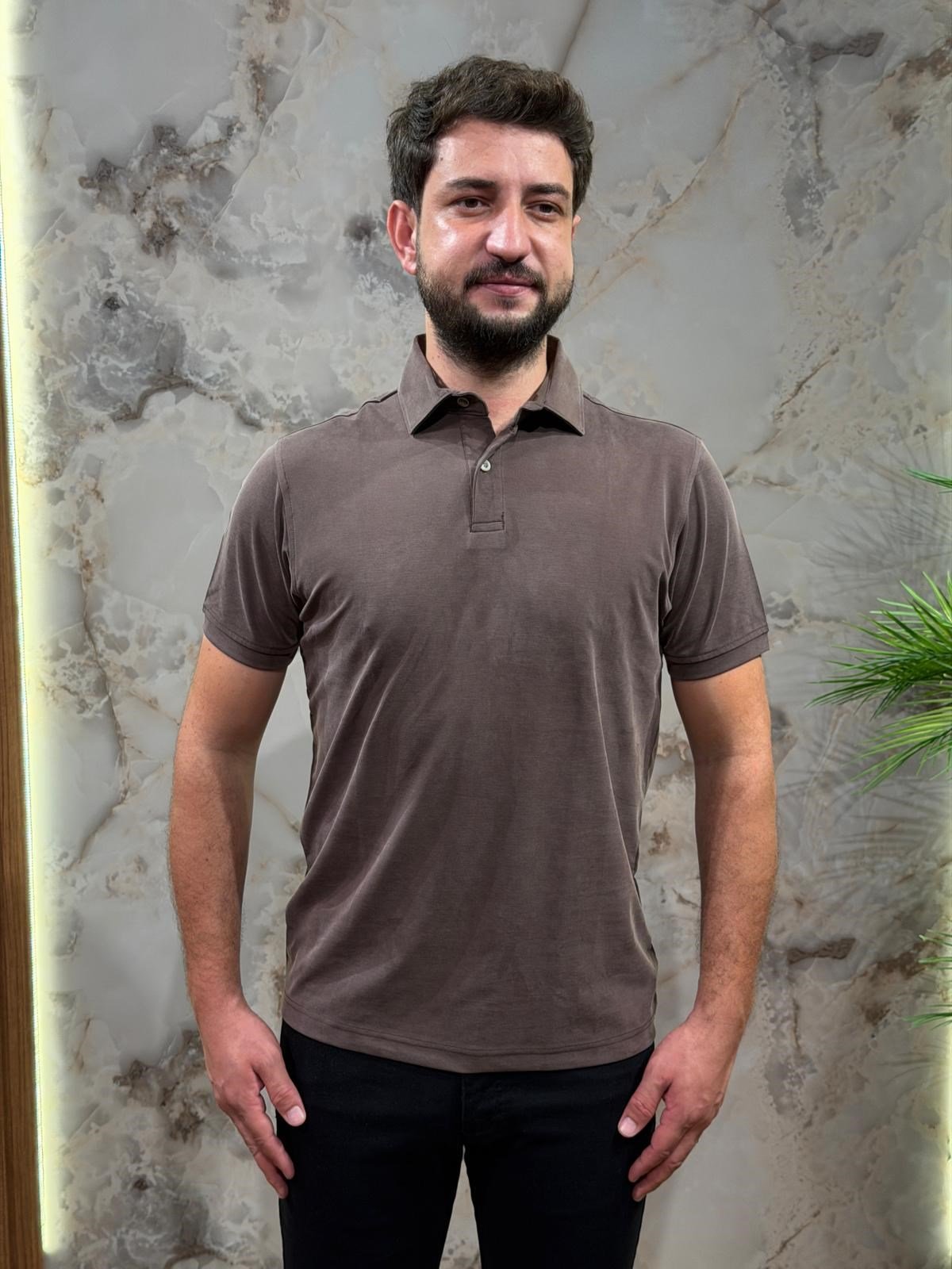 ERKEK KAHVERENGİ SOLUK EFEKTLİ POLO YAKA TİŞÖRT