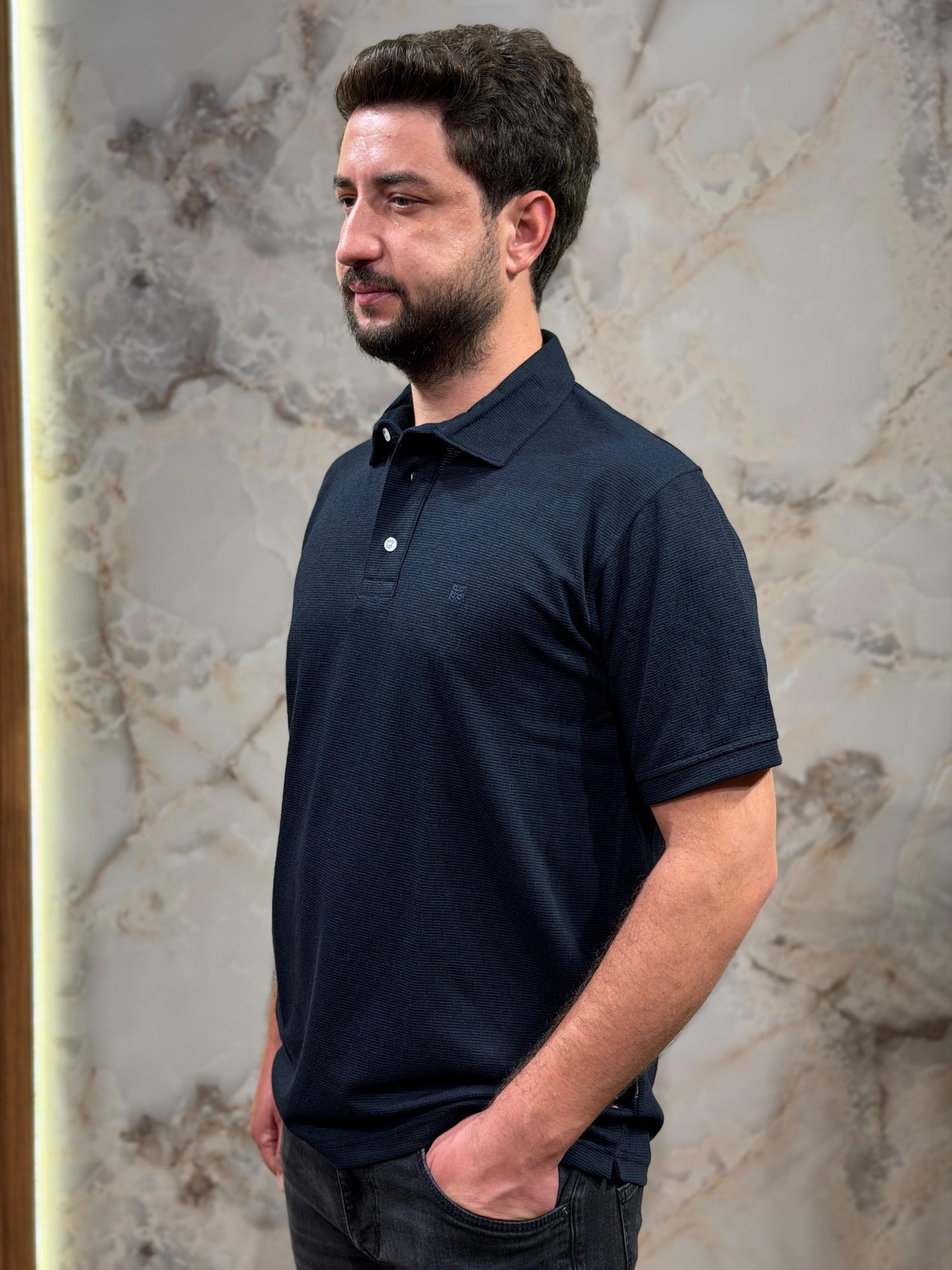 ERKEK LACİVERT DESENLİ POLO YAKA TİŞÖRT