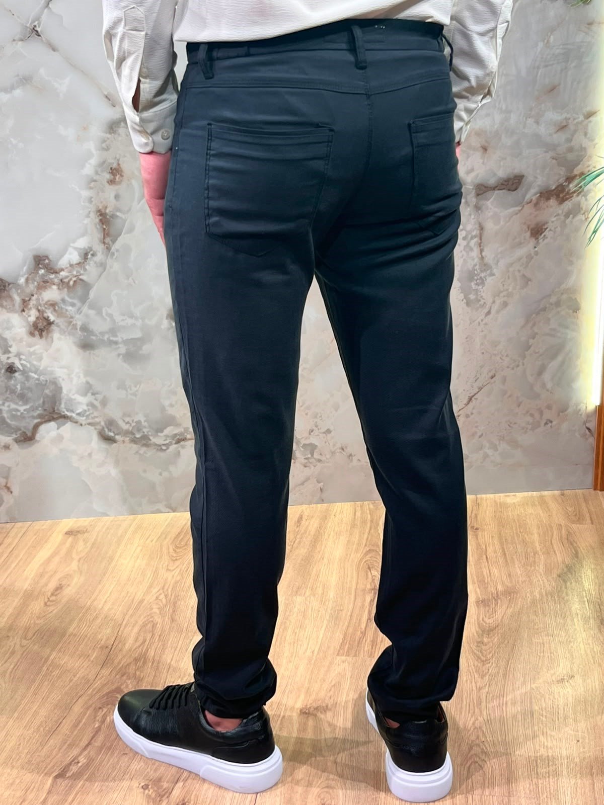 Erkek Siyah Tencel Kumaş Slim Fit Pantolon | Günlük & Klasik Kullanım