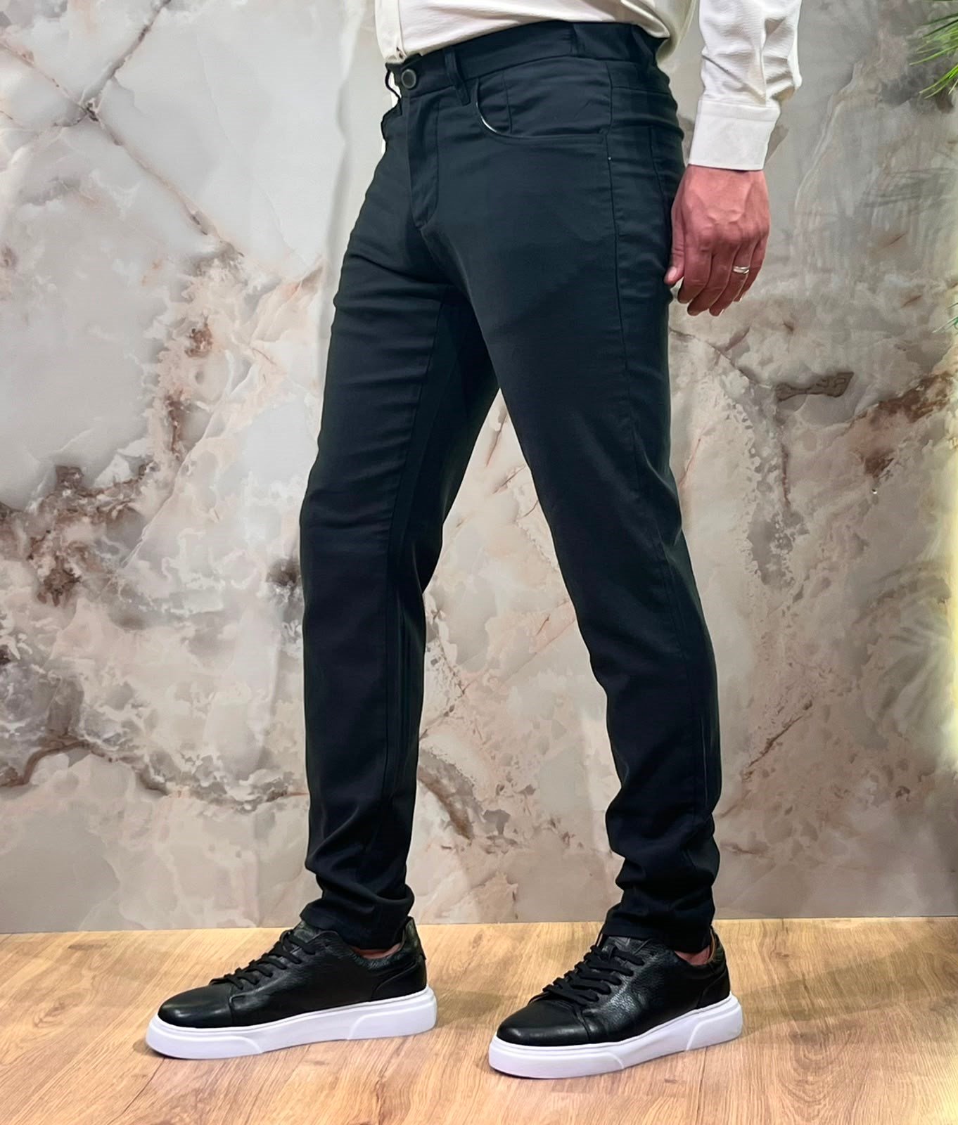Erkek Siyah Tencel Kumaş Slim Fit Pantolon | Günlük & Klasik Kullanım