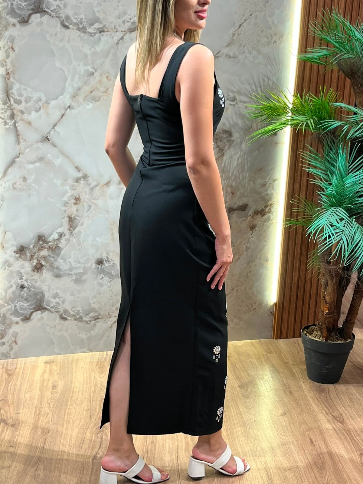 KARE YAKA TAŞ DETAYLI ELBİSE
