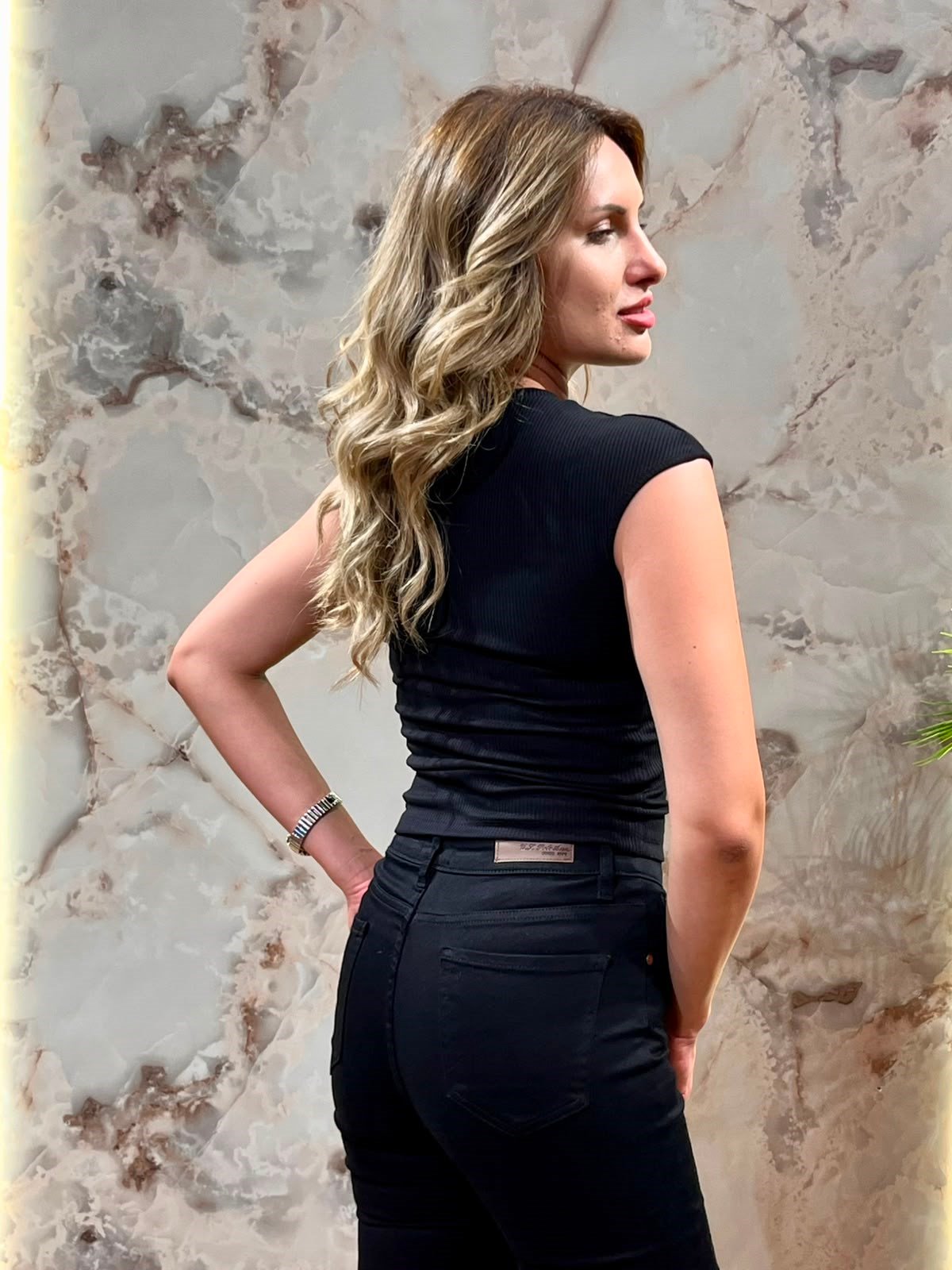 SİYAH FİTİLLİ KAŞKORSE BLUZ