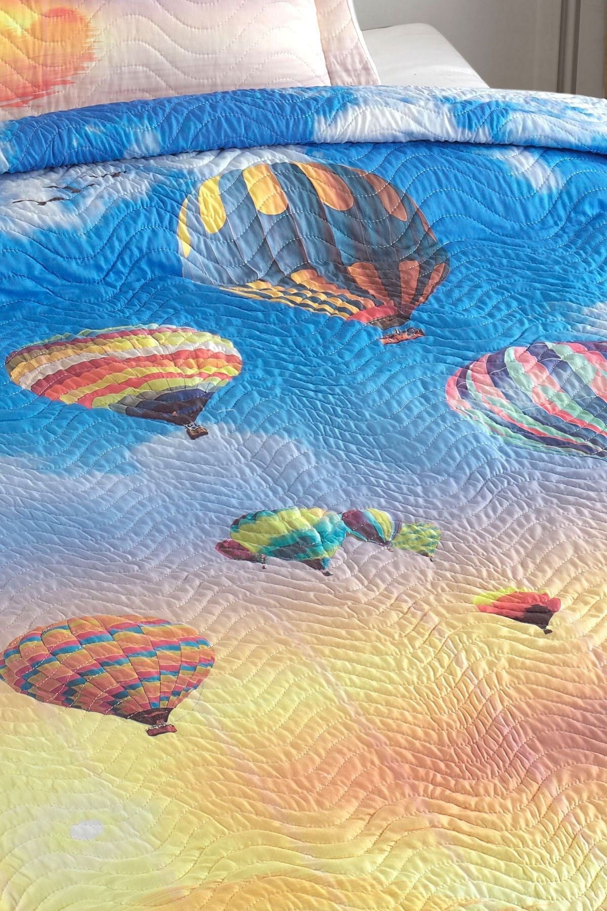 Balloon Tek Kişilik Kapitone Yatak Örtüsü