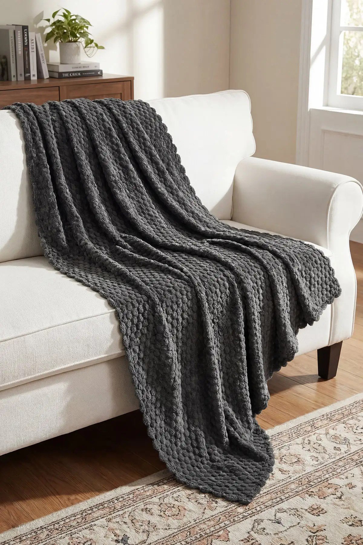 Dotlu Kaymaz Koltuk Örtüsü | 175x215 cm | Sabitleyici Noktalı Alt Yüzey | Yumuşacık Peluş Doku