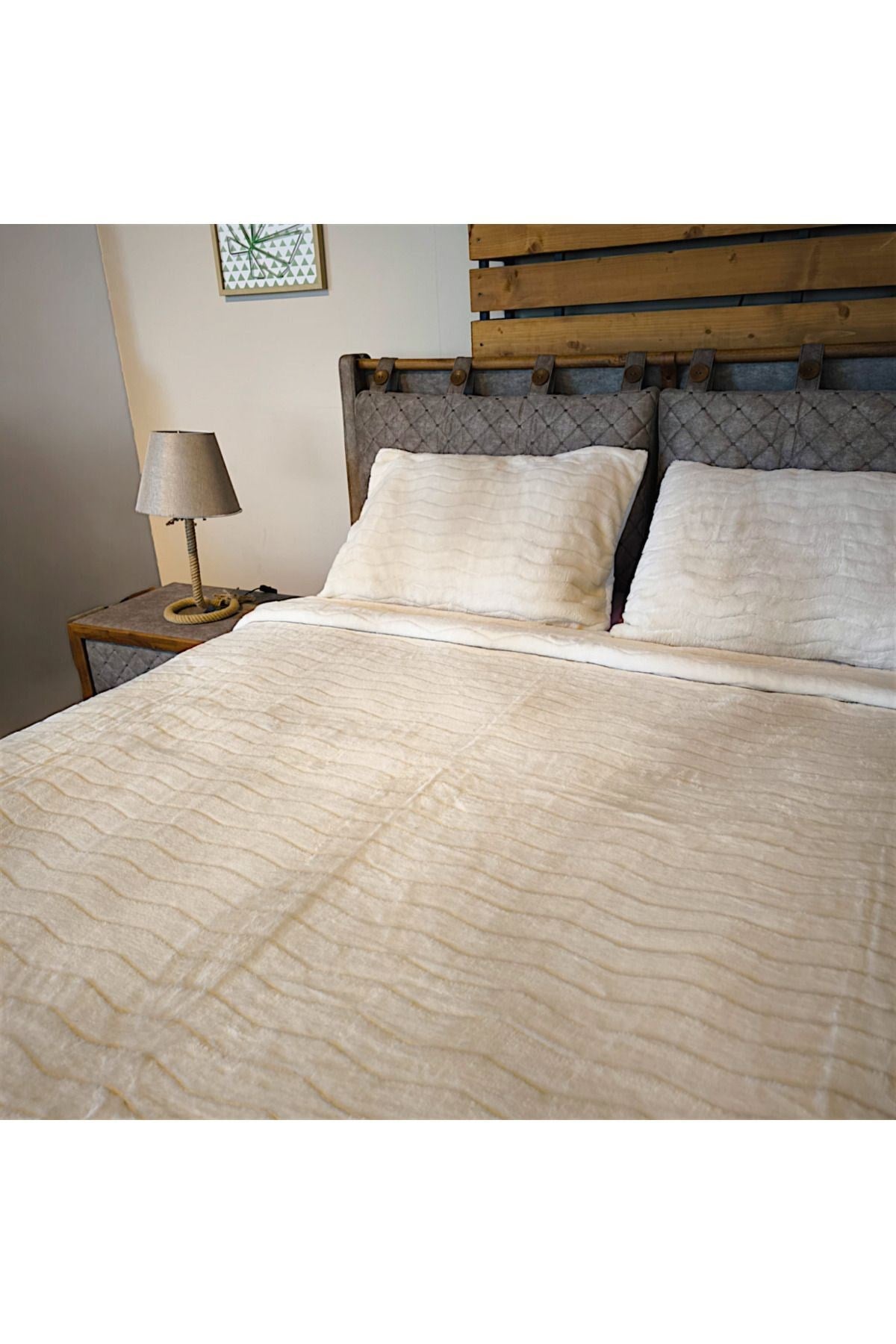 Dream Home Yumuşak Peluş Çift Kişilik Battaniye Seti Krem