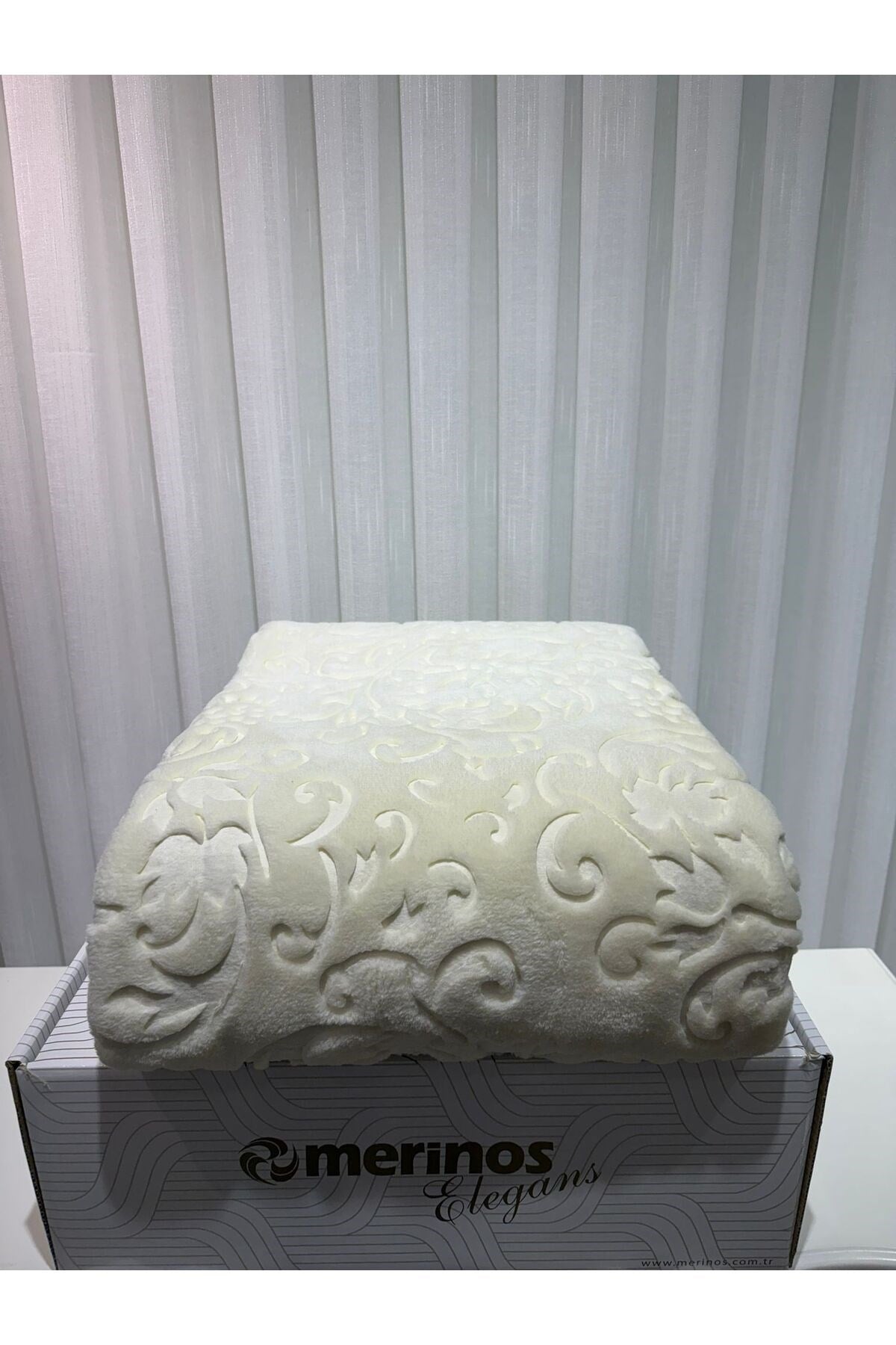 ELEGANS EMBOS ÇİÇEKLİ KEMİK TEK KİŞİLİK BATTANİYE