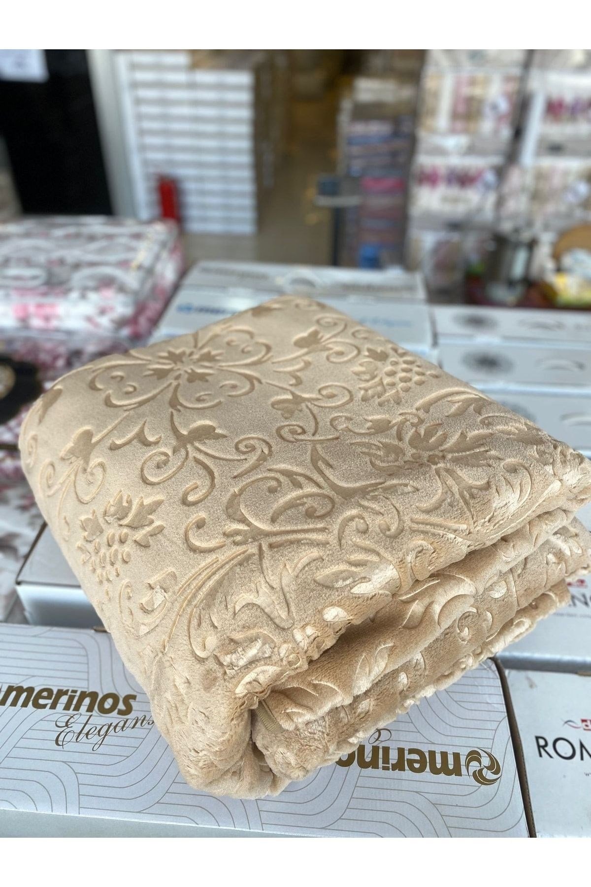 Fashion Çift Kişilik Kutulu Battaniye 200x240 3400gr