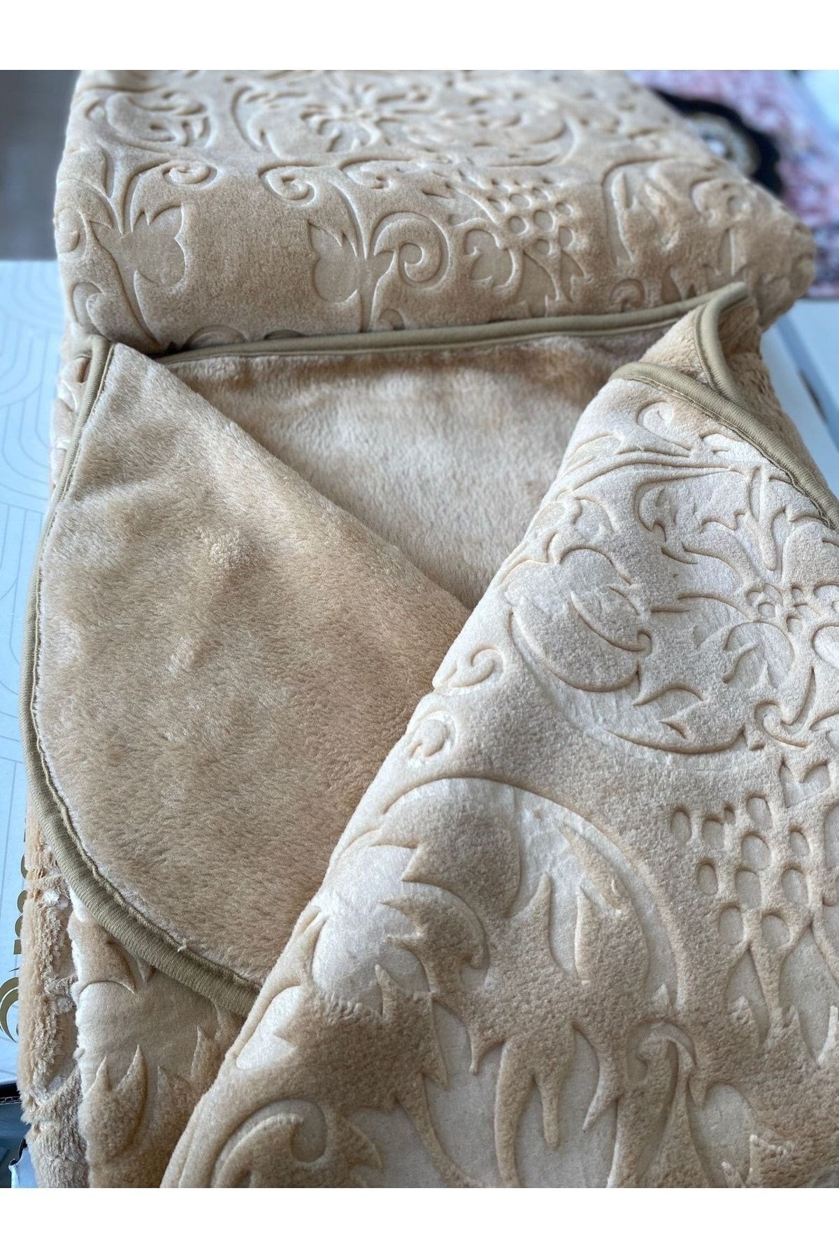 Fashion Çift Kişilik Kutulu Battaniye 200x240 3400gr