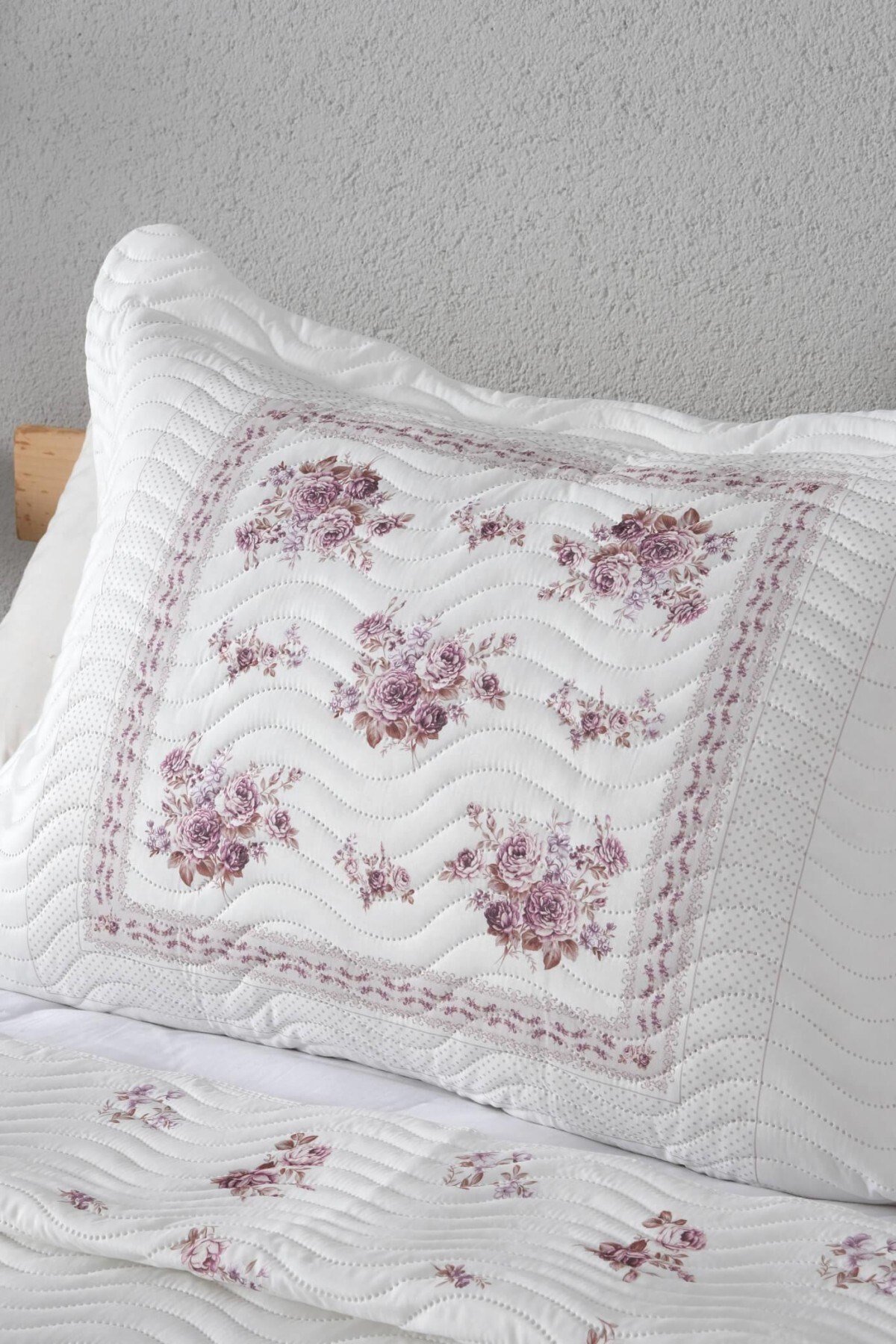 Flower Tek Kişilik Kapitone Yatak Örtüsü Takımı - Pembe
