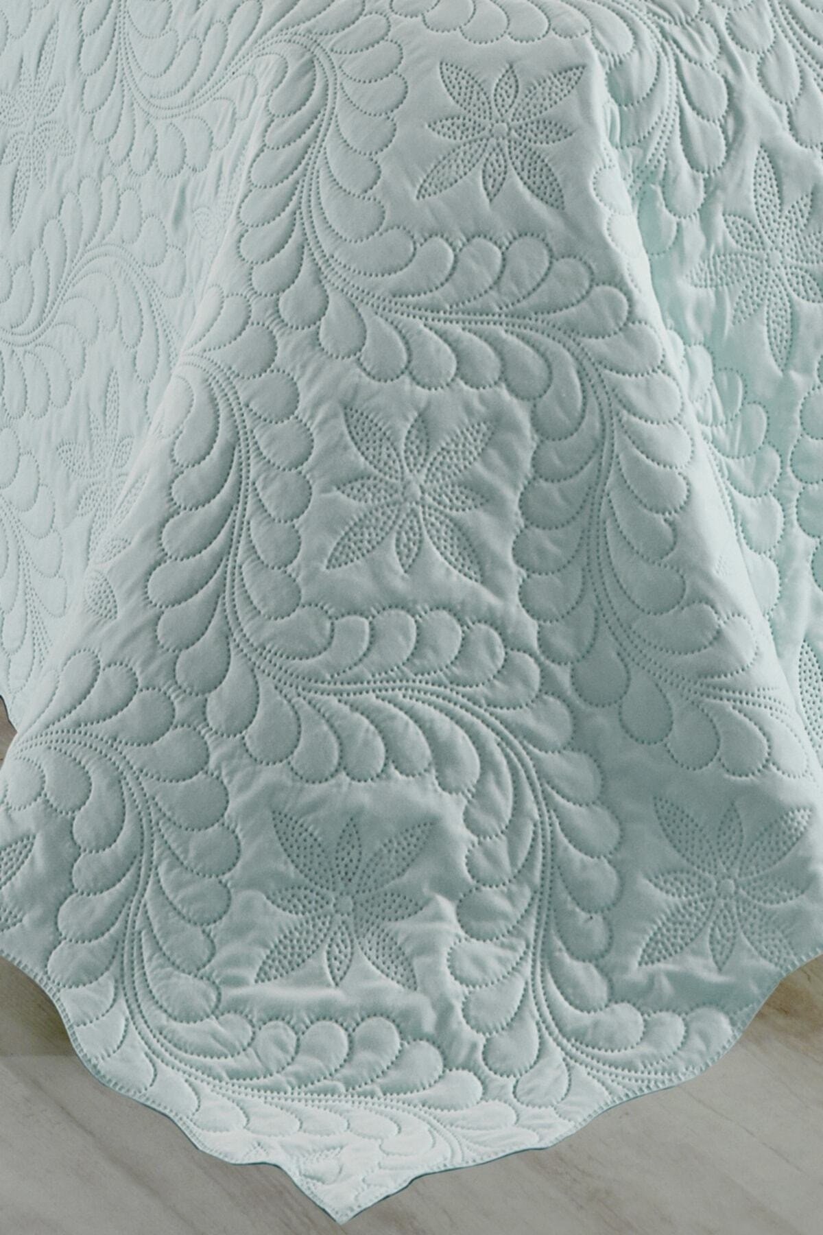 Ivy Açık Yeşil Çift Kişilik Microfiber Kapitone Yatak Örtüsü
