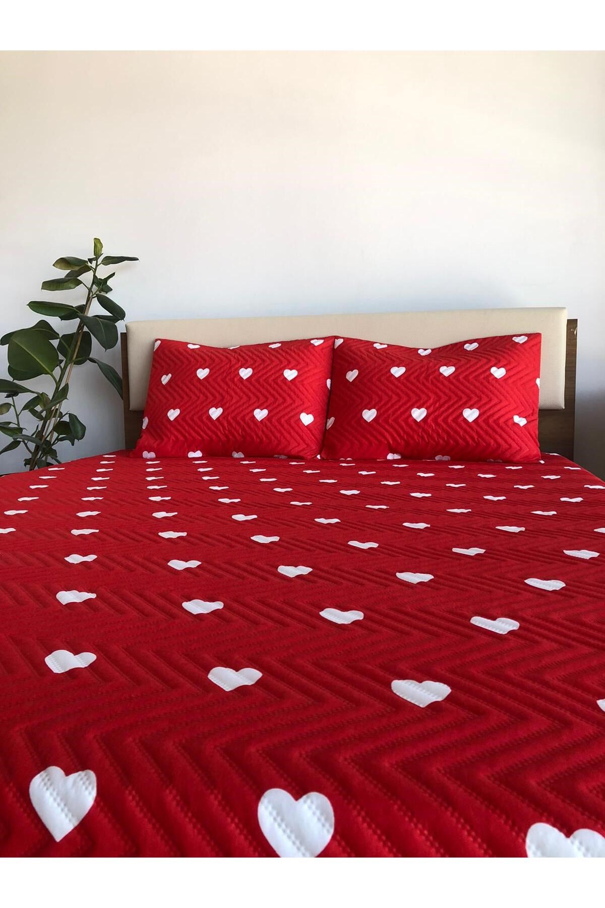 Kalpli Çift Kişilik 3 Parça Yatak Örtüsü Seti - 200x240 cm (Pvc Çantalı)