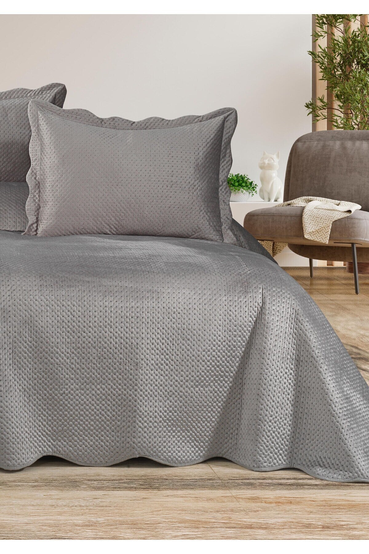 Lüks Kadife Çift Kişilik Yatak Örtüsü Seti (3 Parça) – 250x260 cm – Şık Tasarım - Orijinal PVC Çanta