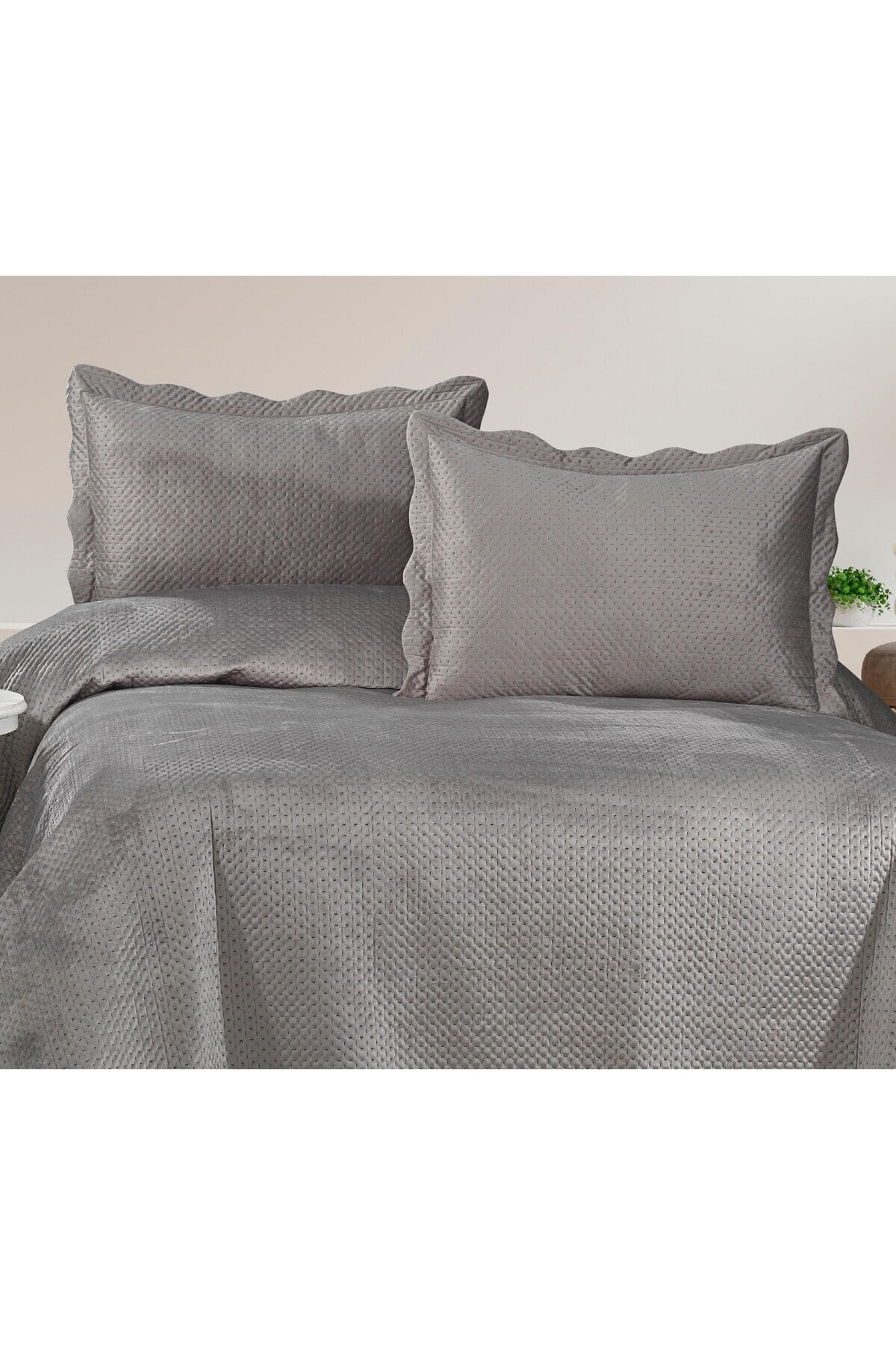 Lüks Kadife Çift Kişilik Yatak Örtüsü Seti (3 Parça) – 250x260 cm – Şık Tasarım - Orijinal PVC Çanta