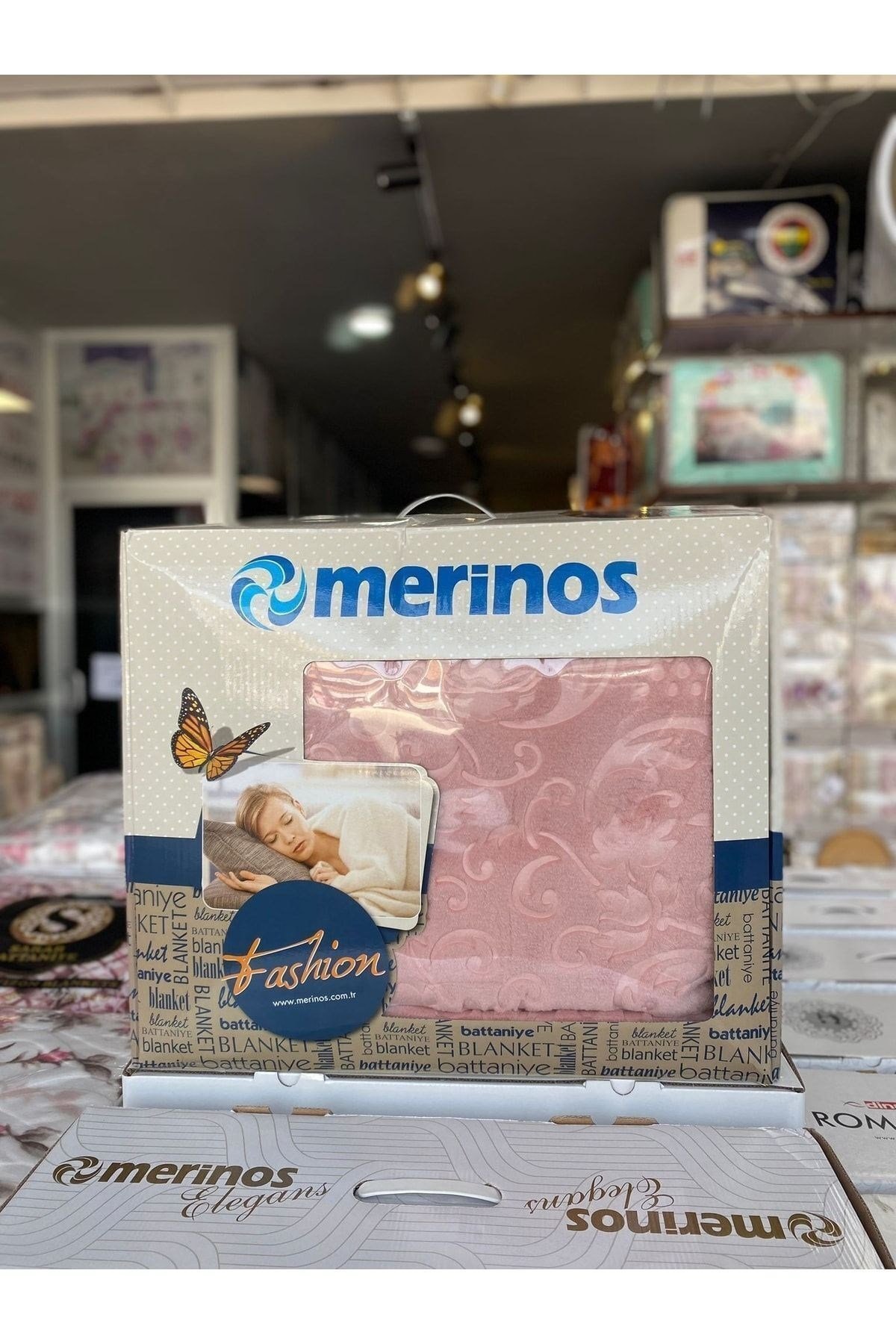 Merinos Fashion Çift Kişilik Kutulu Battaniye 200x240 3400gr
