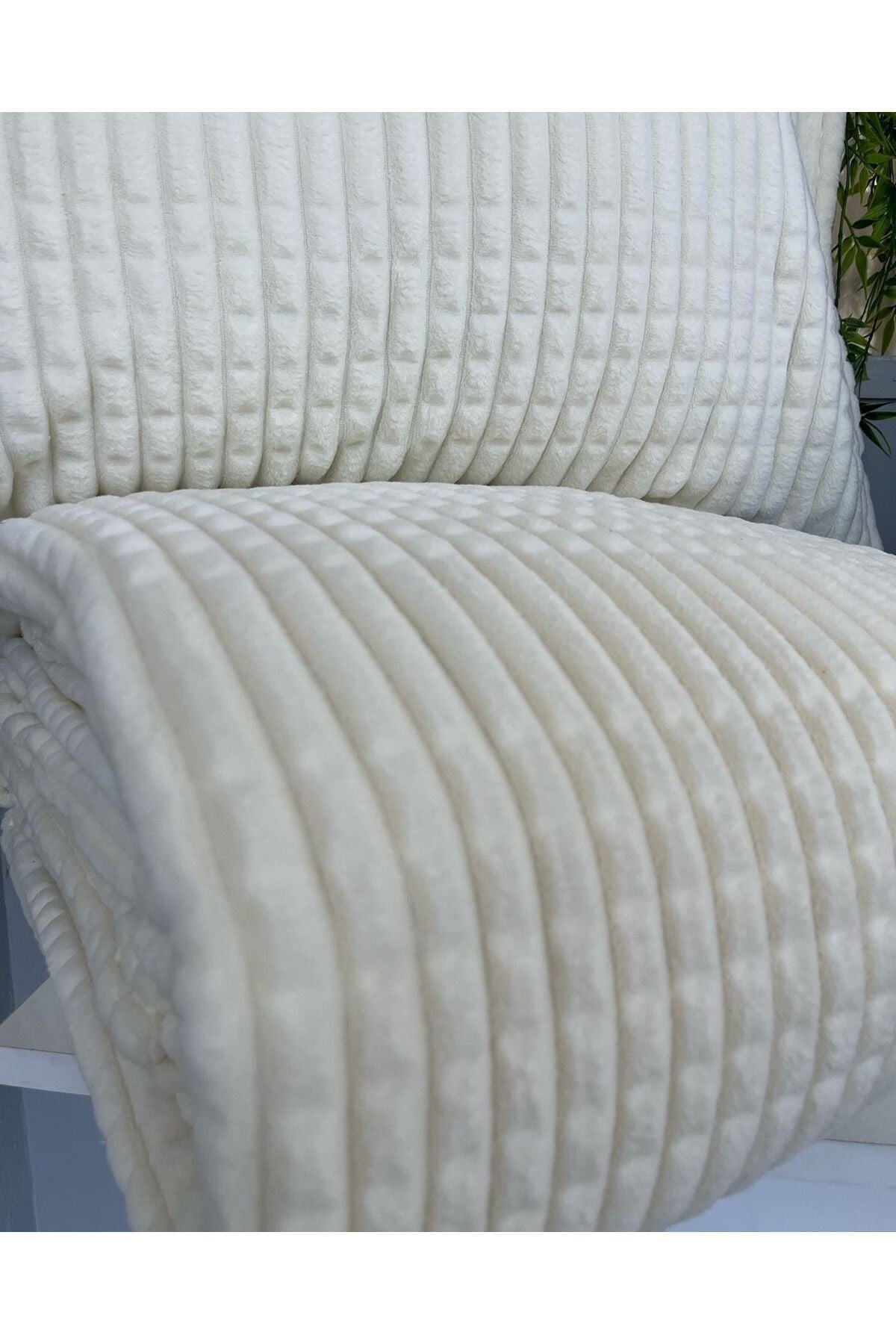 Merinos Modern Lıne 3 Parça Yatak Örtüsü Battaniye Seti ÇİFT KİŞİLİK modernlınekemik02