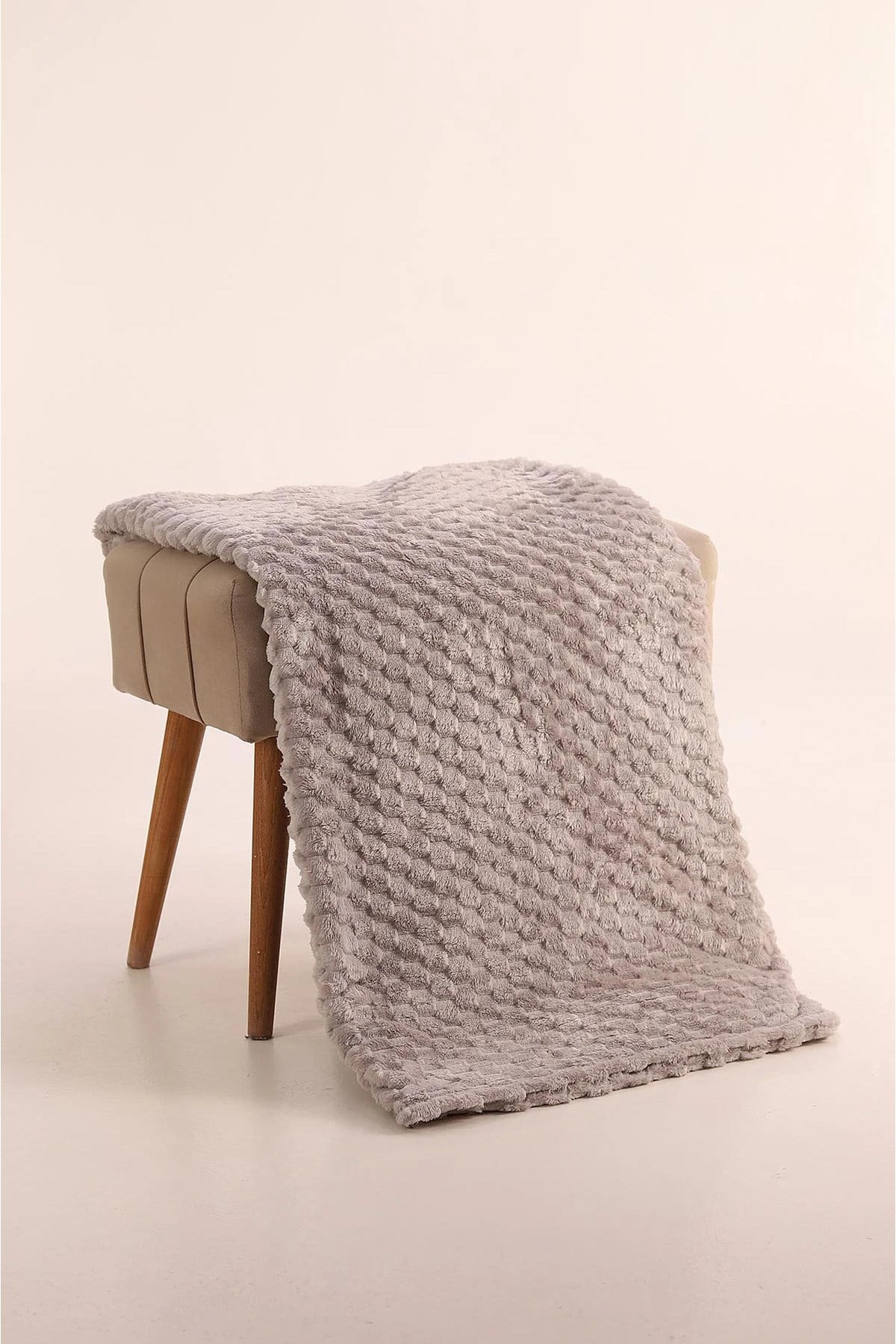 Mira 180x220 cm Koltuk & Kanepe Örtüsü | Yumuşak Dokulu | Şık Tasarım | Modern Ev Dekorasyonu