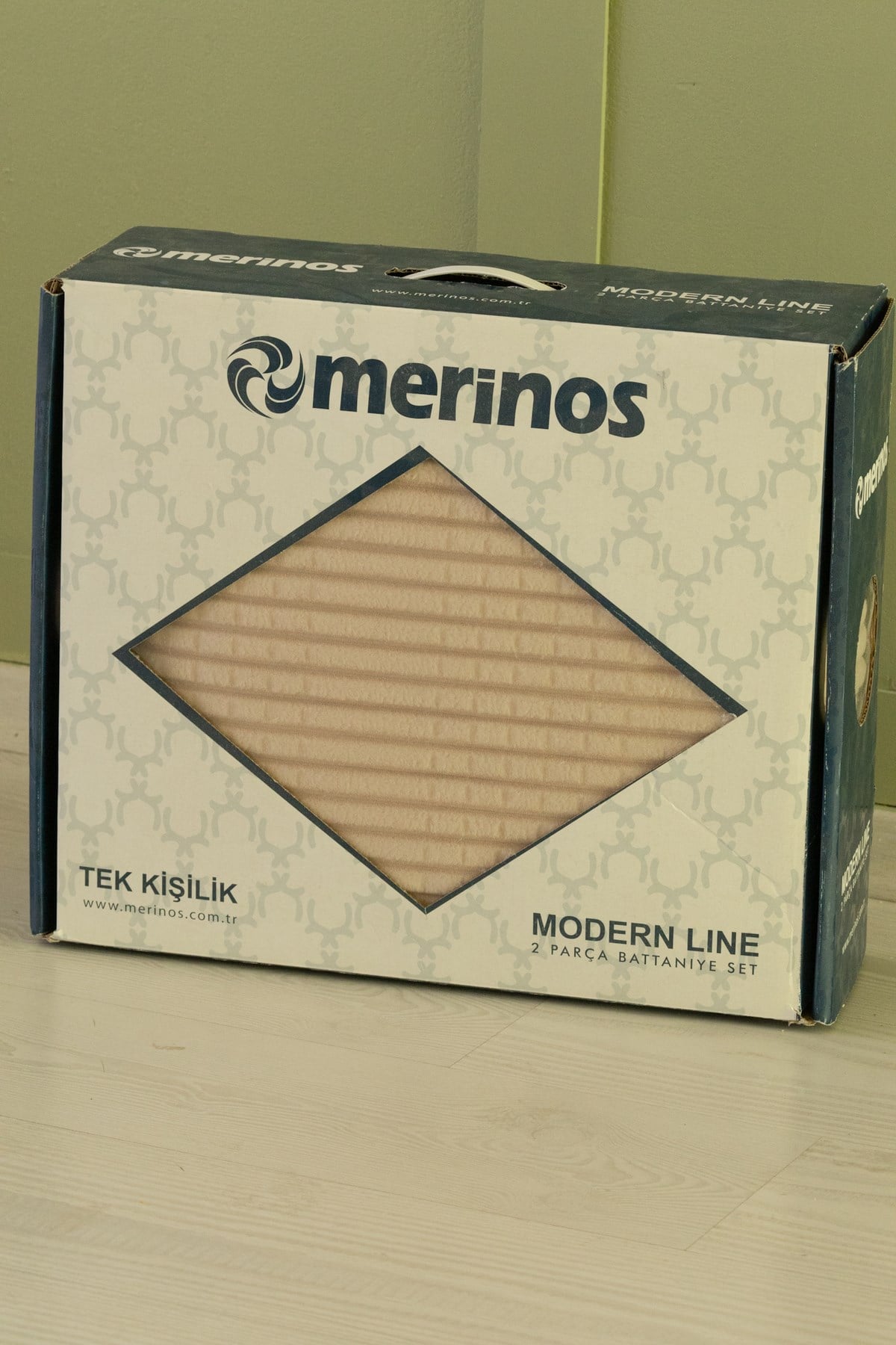 Modern Line Tek Kişilik Yatak Örtüsü Battaniye Seti