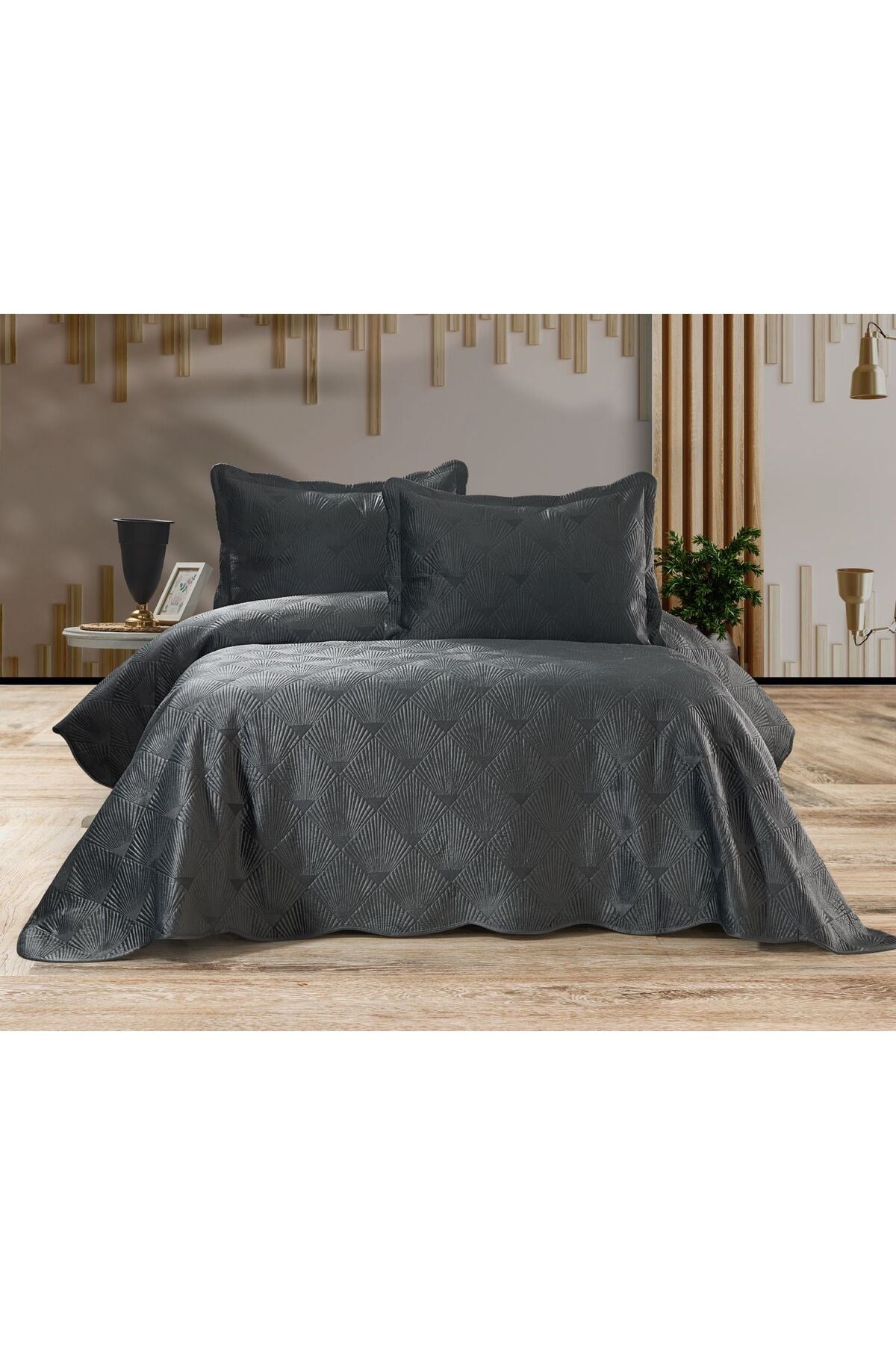 Nakışlı Kadife Çift Kişilik 3 Parça Yatak Örtüsü Seti - 250x260 cm - Pvc Çantalı - %100 Pamuk