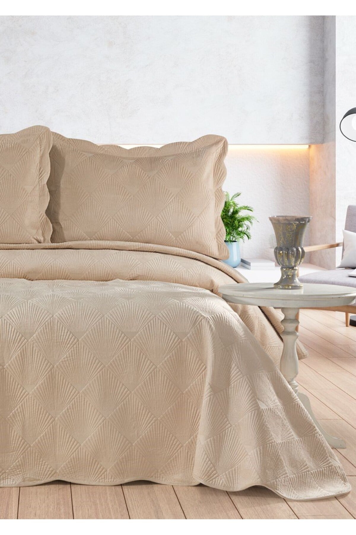 Nakışlı Kadife Çift Kişilik 3 Parça Yatak Örtüsü Seti - 250x260 cm - Pvc Çantalı - %100 Pamuk