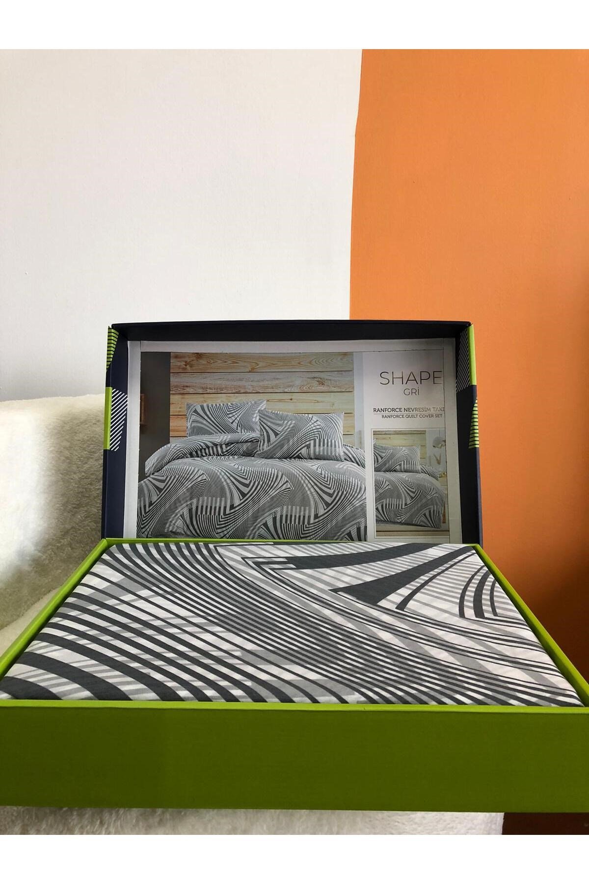New Box Tek Kişilik Nevresim Takımı | Çarşafı Lastiksiz | Günlük Kullanım | Lüks Kutulu | 3 Parça