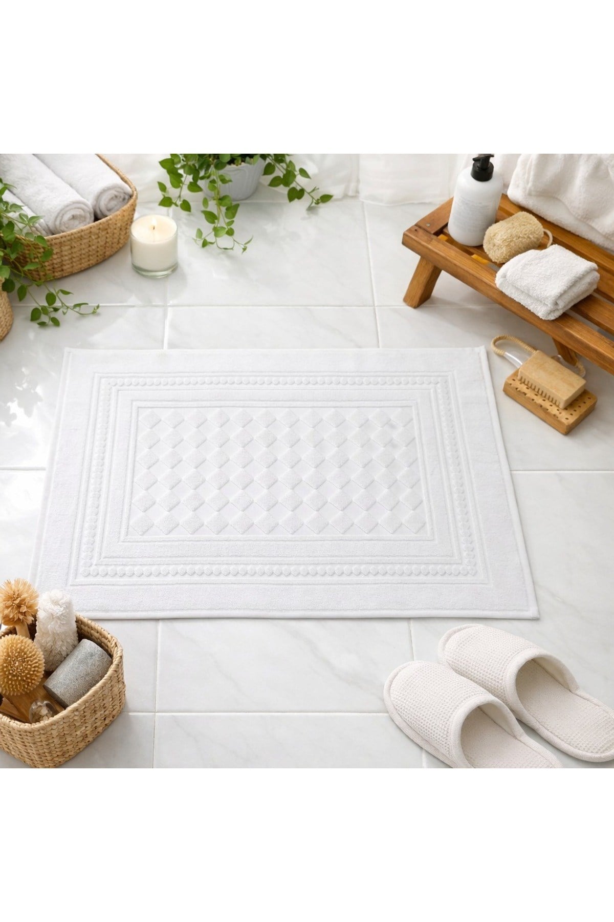 Piramit Desenli Lüks Ayak Havlusu | 50x70 cm | %100 Pamuk | Ultra Yumuşak Doku | Yüksek Emicilik | Dayanıklı ve Şık