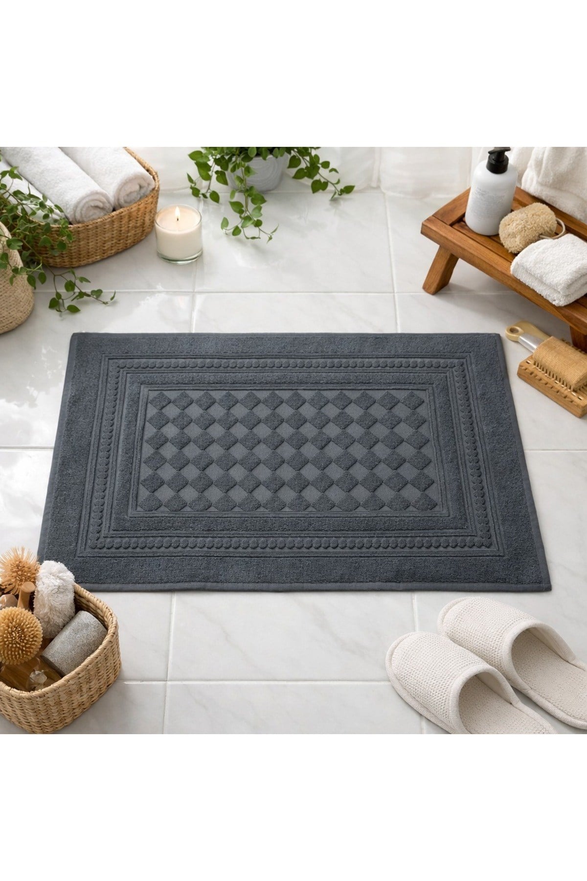 Piramit Desenli Lüks Ayak Havlusu | 50x70 cm | %100 Pamuk | Ultra Yumuşak Doku | Yüksek Emicilik | Dayanıklı ve Şık