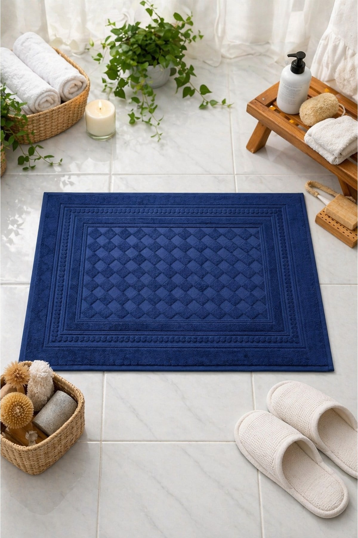 Piramit Desenli Lüks Ayak Havlusu | 50x70 cm | %100 Pamuk | Ultra Yumuşak Doku | Yüksek Emicilik | Dayanıklı ve Şık
