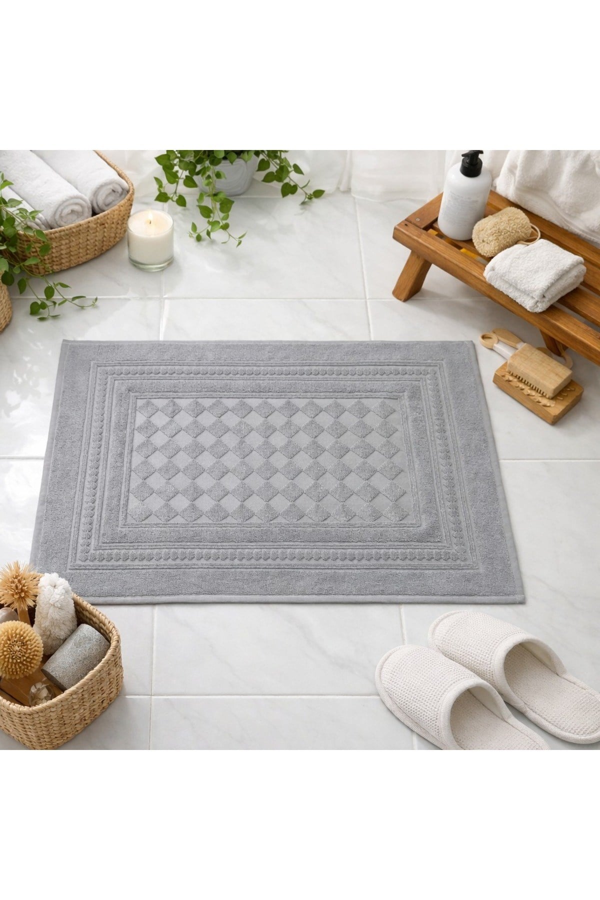 Piramit Desenli Lüks Ayak Havlusu | 50x70 cm | %100 Pamuk | Ultra Yumuşak Doku | Yüksek Emicilik | Dayanıklı ve Şık