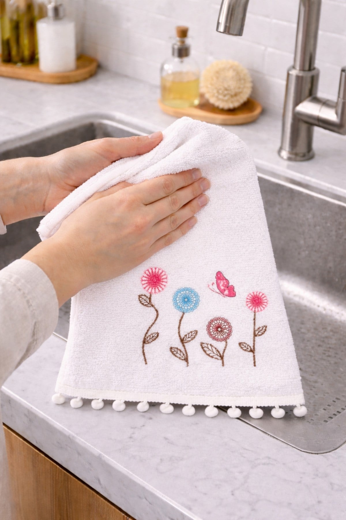 Ponponlu Mutfak Havlusu 6’lı Set | 30x50 cm | %100 Pamuk, Yüksek Emici, Dayanıklı ve Şık Tasarım