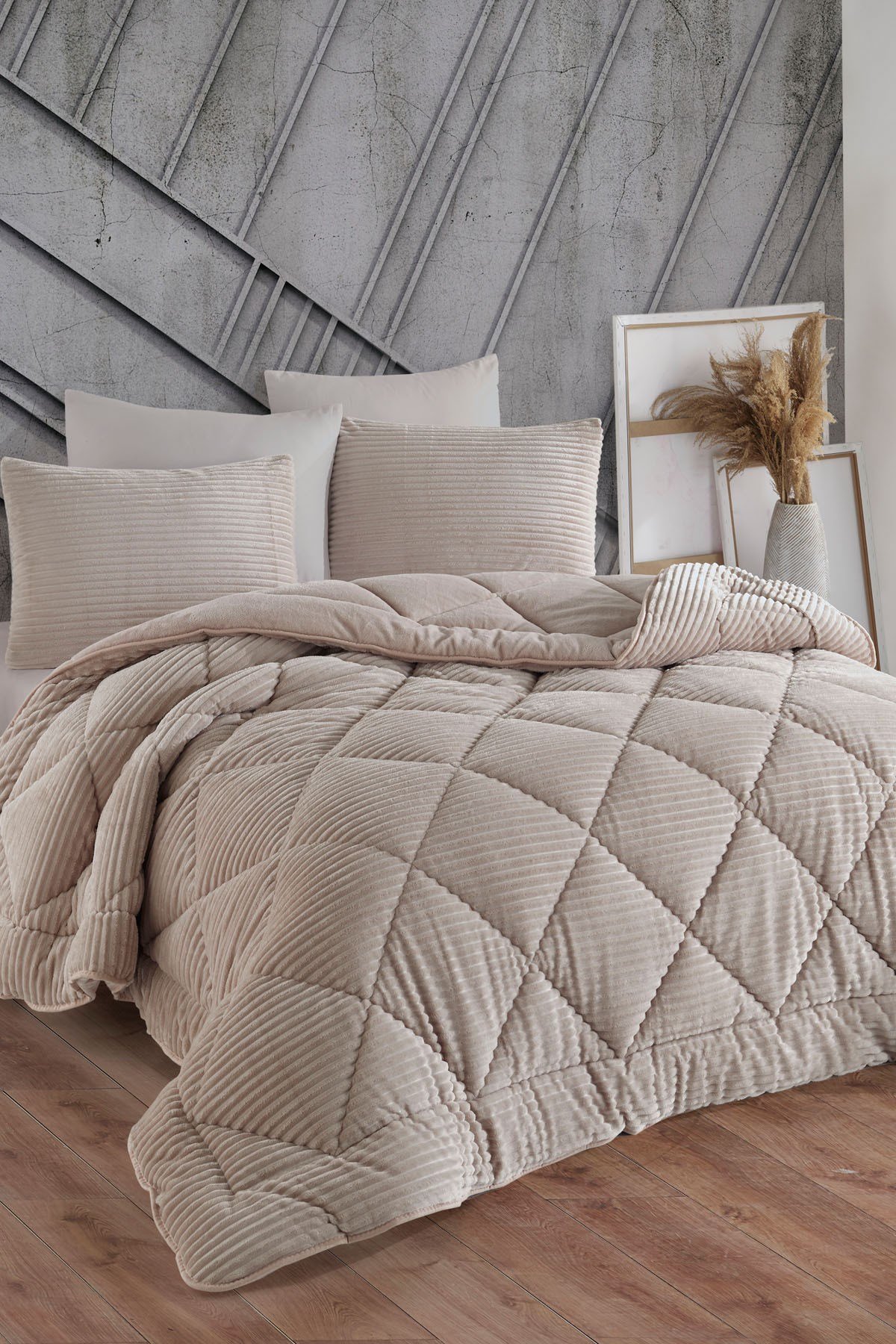 Premium Soft Çift Kişilik Yorgan Seti Bej
