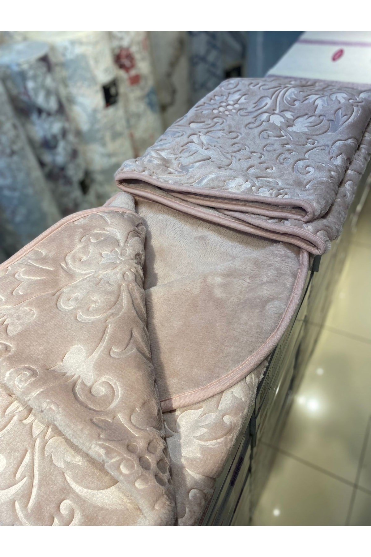 Romance Tek Kişilik Kutulu Battaniye