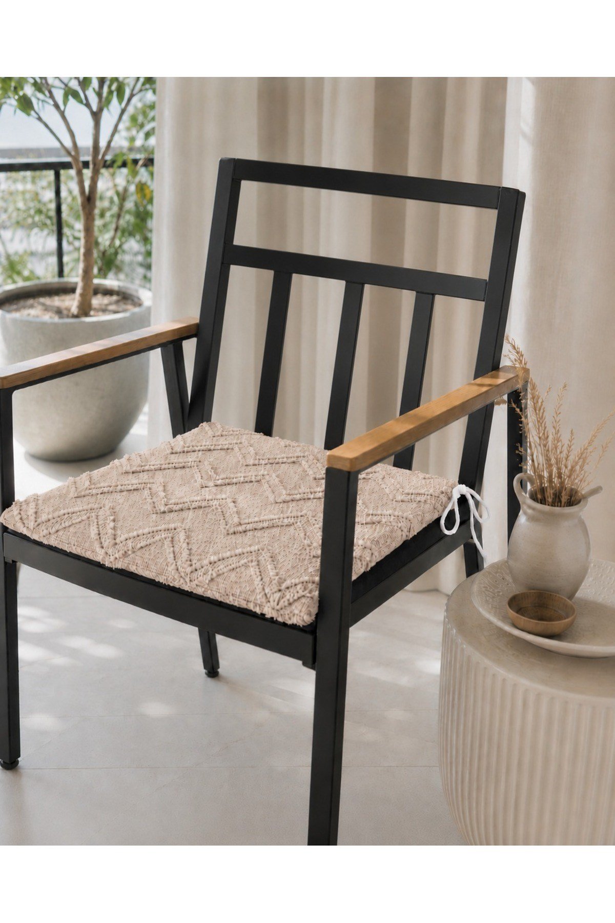 Sakallı Sandalye Minderi 4'lü Set | Bağcıklı | Fermuarlı ve Yıkanabilir | Mutfak, Balkon ve Bahçe Kullanımına Uygun