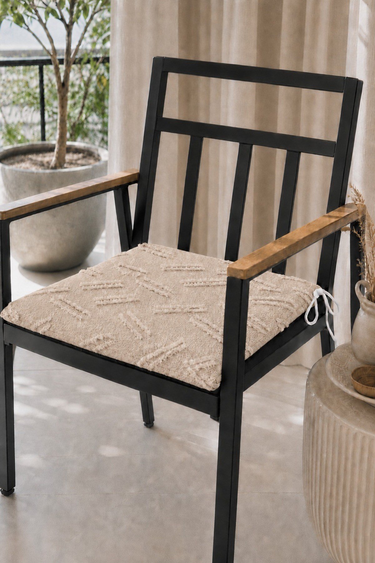 Sakallı Sandalye Minderi 4'lü Set | Bağcıklı | Fermuarlı ve Yıkanabilir | Mutfak, Balkon ve Bahçe Kullanımına Uygun