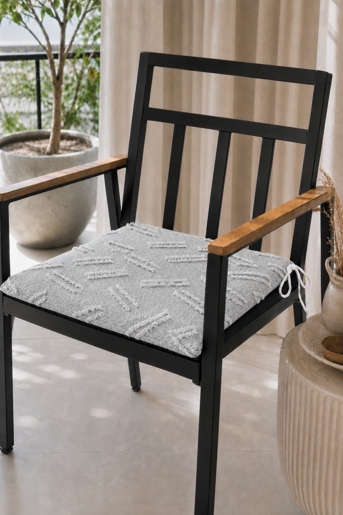 Sakallı Sandalye Minderi 4'lü Set | Bağcıklı | Fermuarlı ve Yıkanabilir | Mutfak, Balkon ve Bahçe Kullanımına Uygun