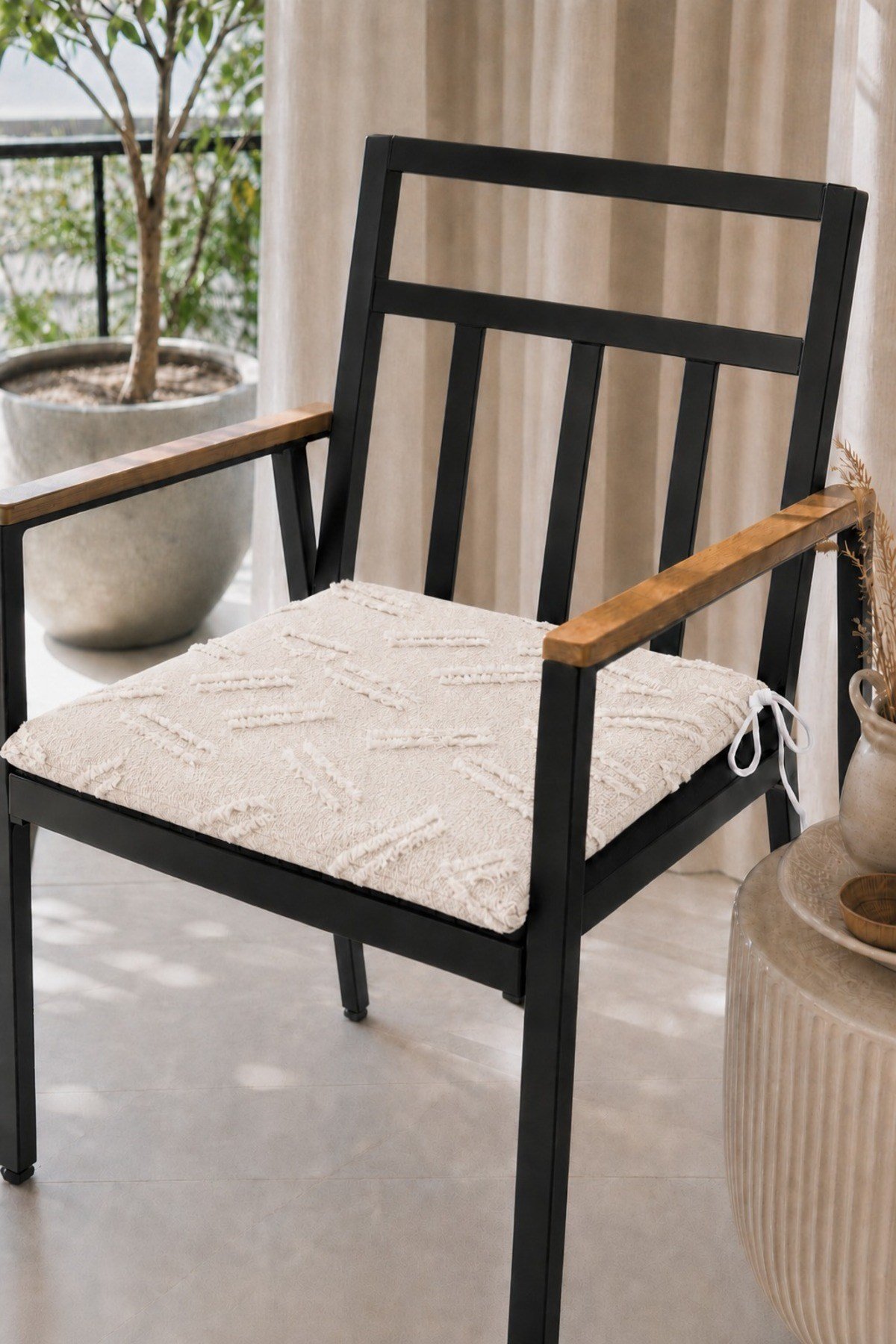 Sakallı Sandalye Minderi 4'lü Set | Bağcıklı | Fermuarlı ve Yıkanabilir | Mutfak, Balkon ve Bahçe Kullanımına Uygun