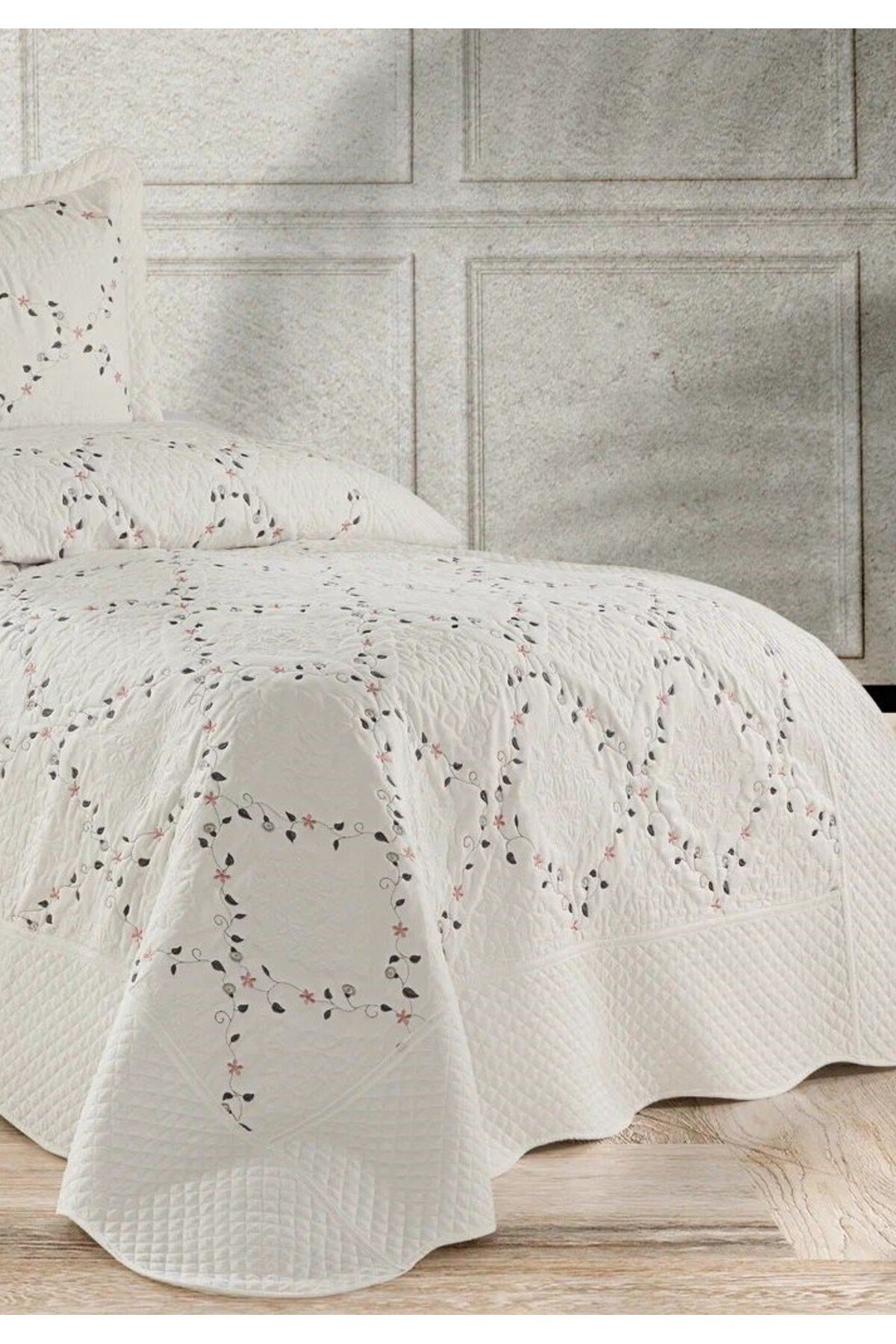 Tek Kişilik %100 Pamuk Renkli Nakışlı Yatak Örtüsü - Çiçekli Yatak Örtüsü - 180x240 cm