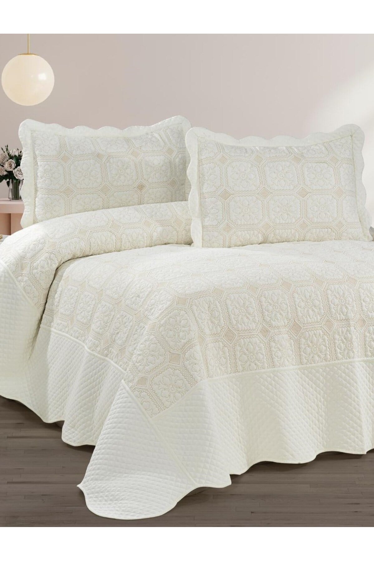 Toyo Nakışlı Çift Kişilik Yatak Örtüsü Seti (3 Parça) - 250x260 cm - Pvc Çanta - %100 Pamuk