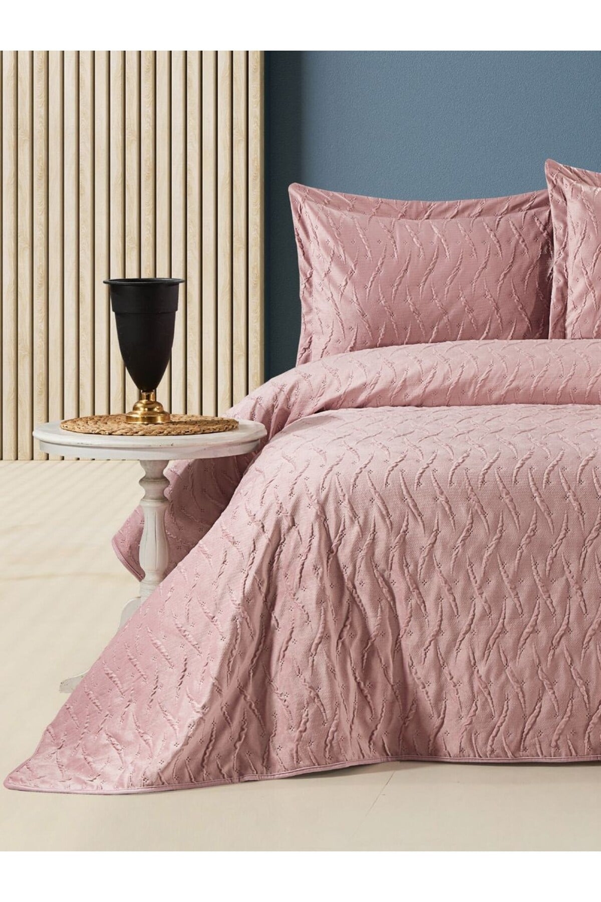 Zara Kadife Yatak Örtüsü Seti | Çift Kişilik 250x260 cm | Yüksek Kalite | Şık, Yumuşak ve Dayanıklı