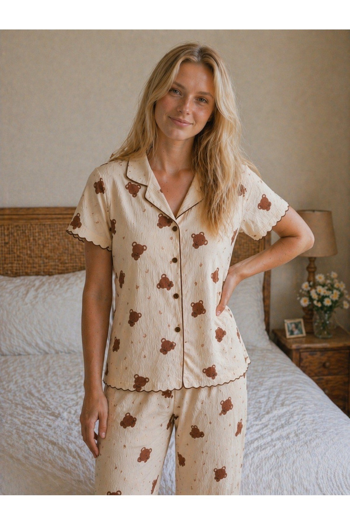 Bürümcük Kumaş Düğmeli Baby Overlok Bej Ayıcık Desenli Pijama Takım