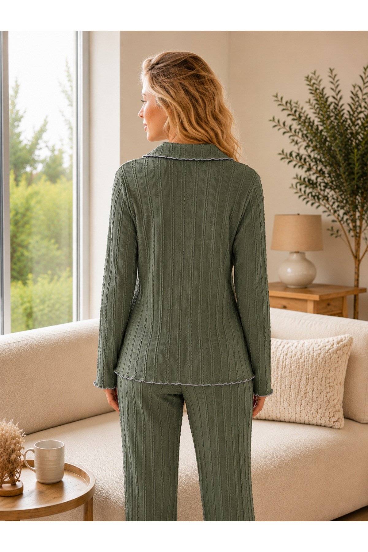 Bürümcük Kumaş Fiyonk Detaylı Uzun Kollu Pijama Takımı