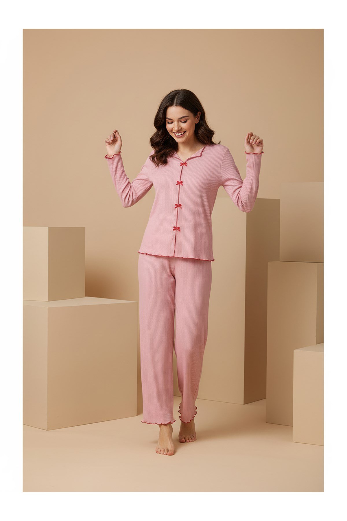 Fitilli Yumuşak Pamuklu Fiyonk Detaylı Uzun Kollu Kadın Pijama Takımı