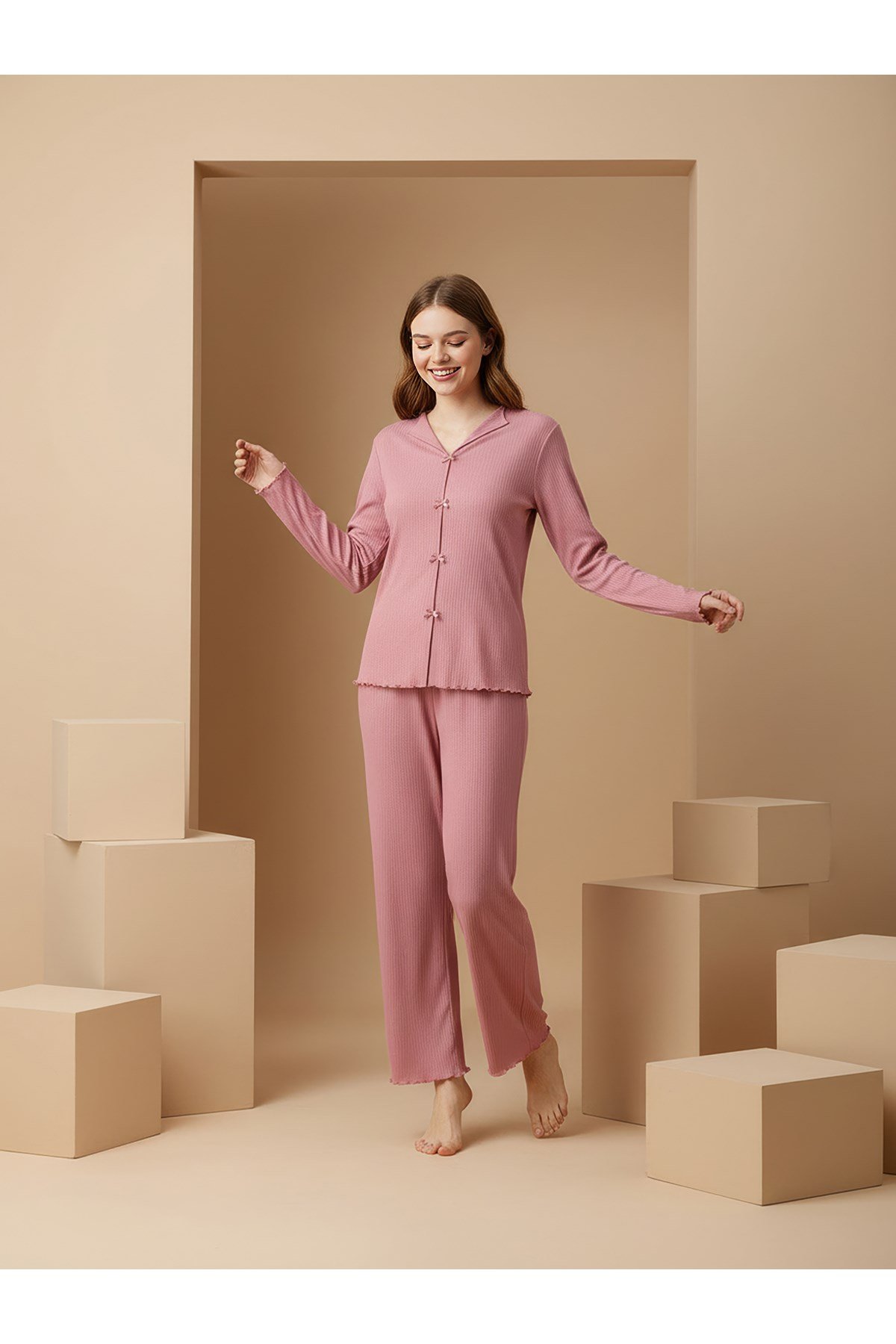 Fitilli Yumuşak Pamuklu Fiyonk Detaylı Uzun Kollu Kadın Pijama Takımı