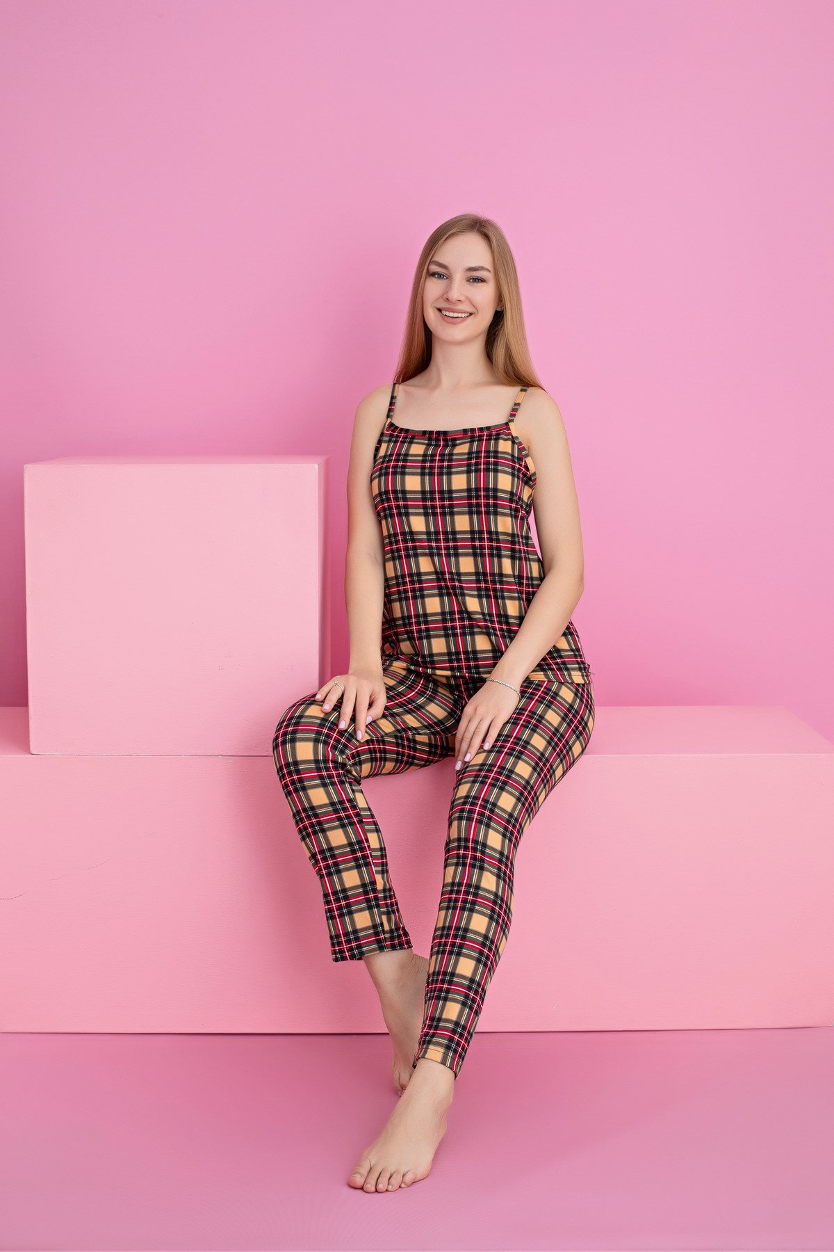 Kadın Ekose Baskılı Milan Askılı Pijama Takımı