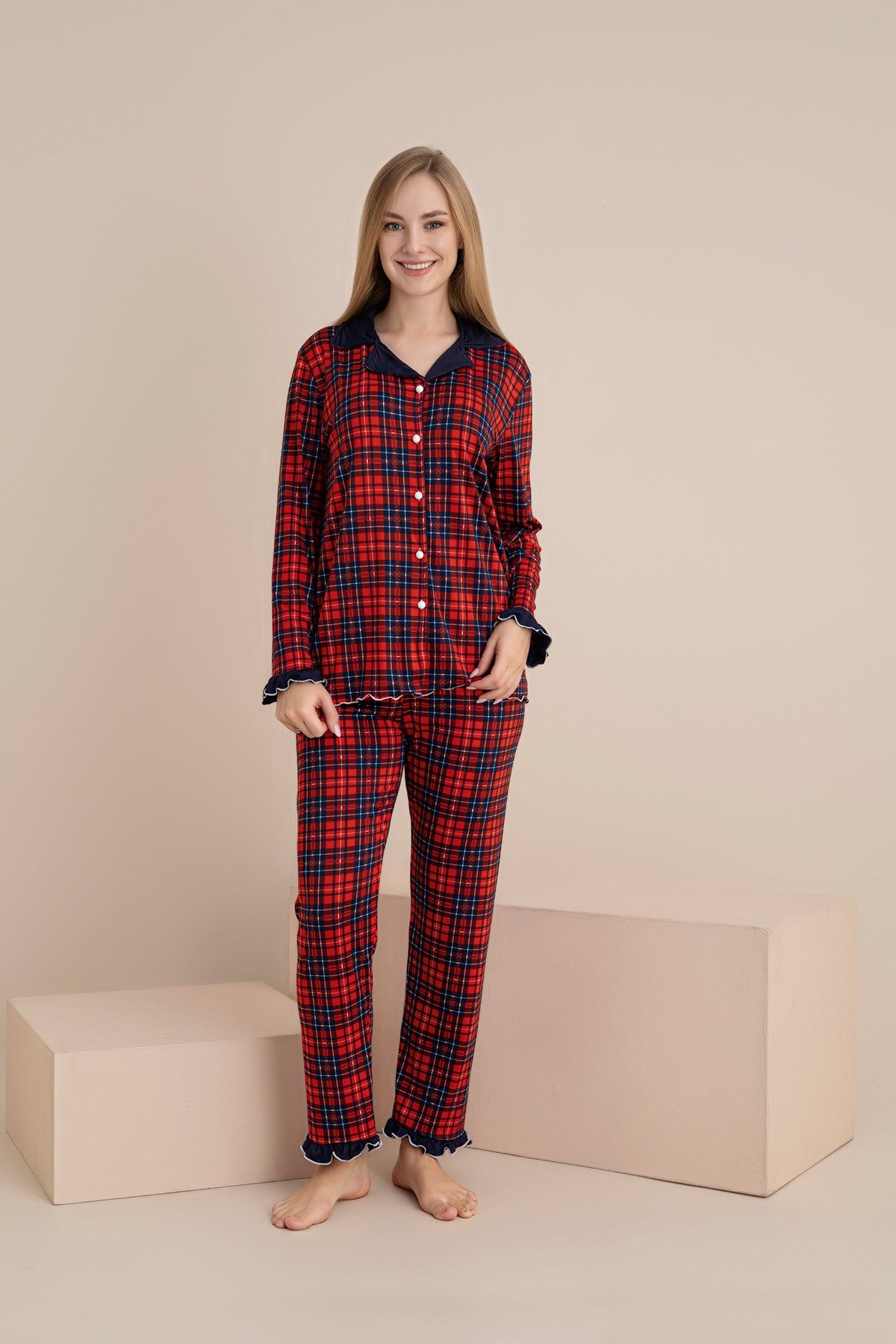 Kadın EKOSE Düğmeli Fır Fır Detaylı Pijama Takımı