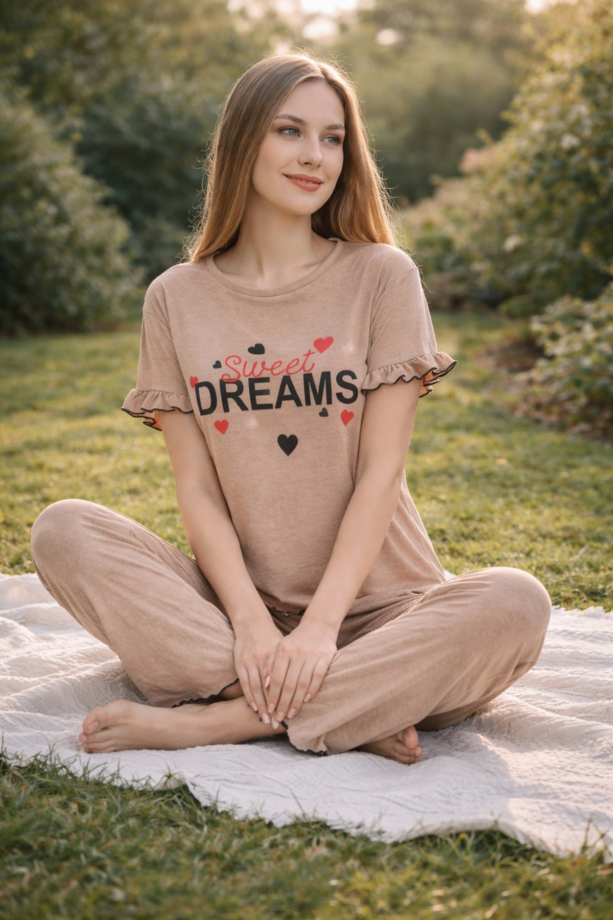 KADIN KISA KOL VİSKON KOL FIR FIRLI DREAMS BASKILI PİJAMA TAKIMI
